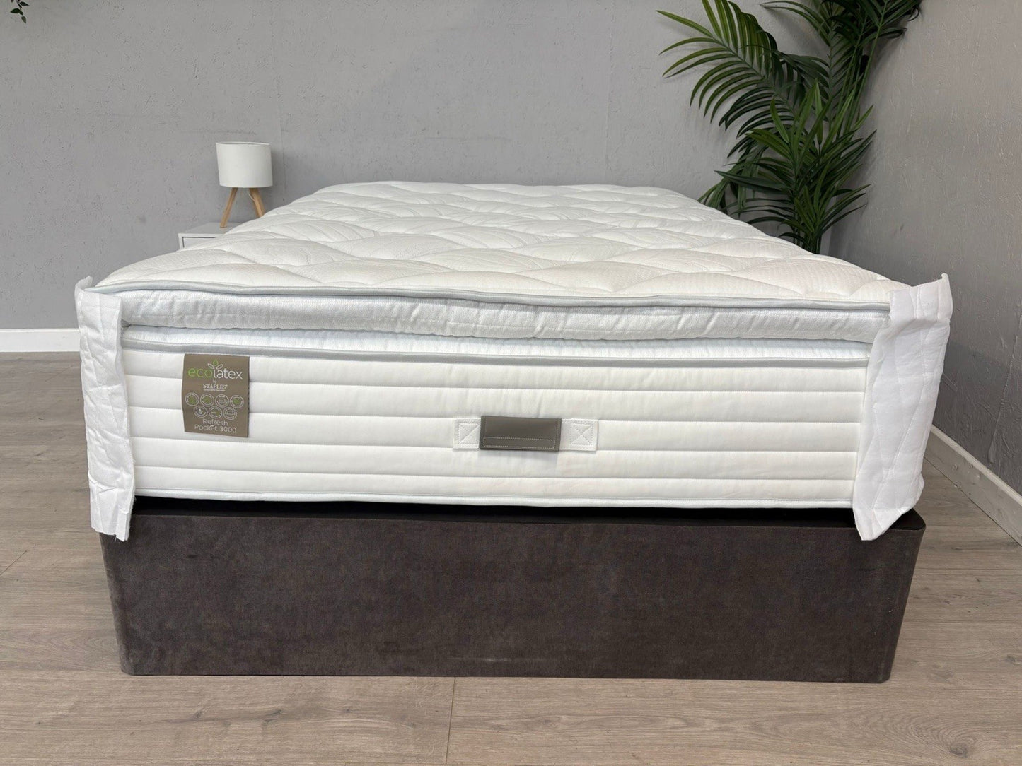 Staples Eco Latex Refresh Pocket 3000 4ft 6 Double Mattress - RRP £1,399