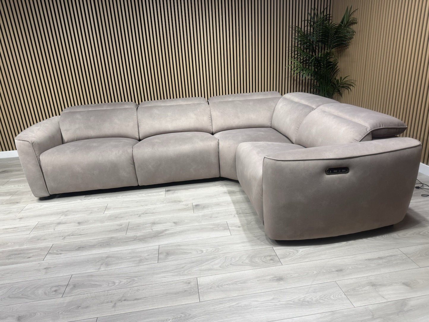 Furniture Village INCA Style Fabric Corner Sofa, Power Recliners - RRP £3195