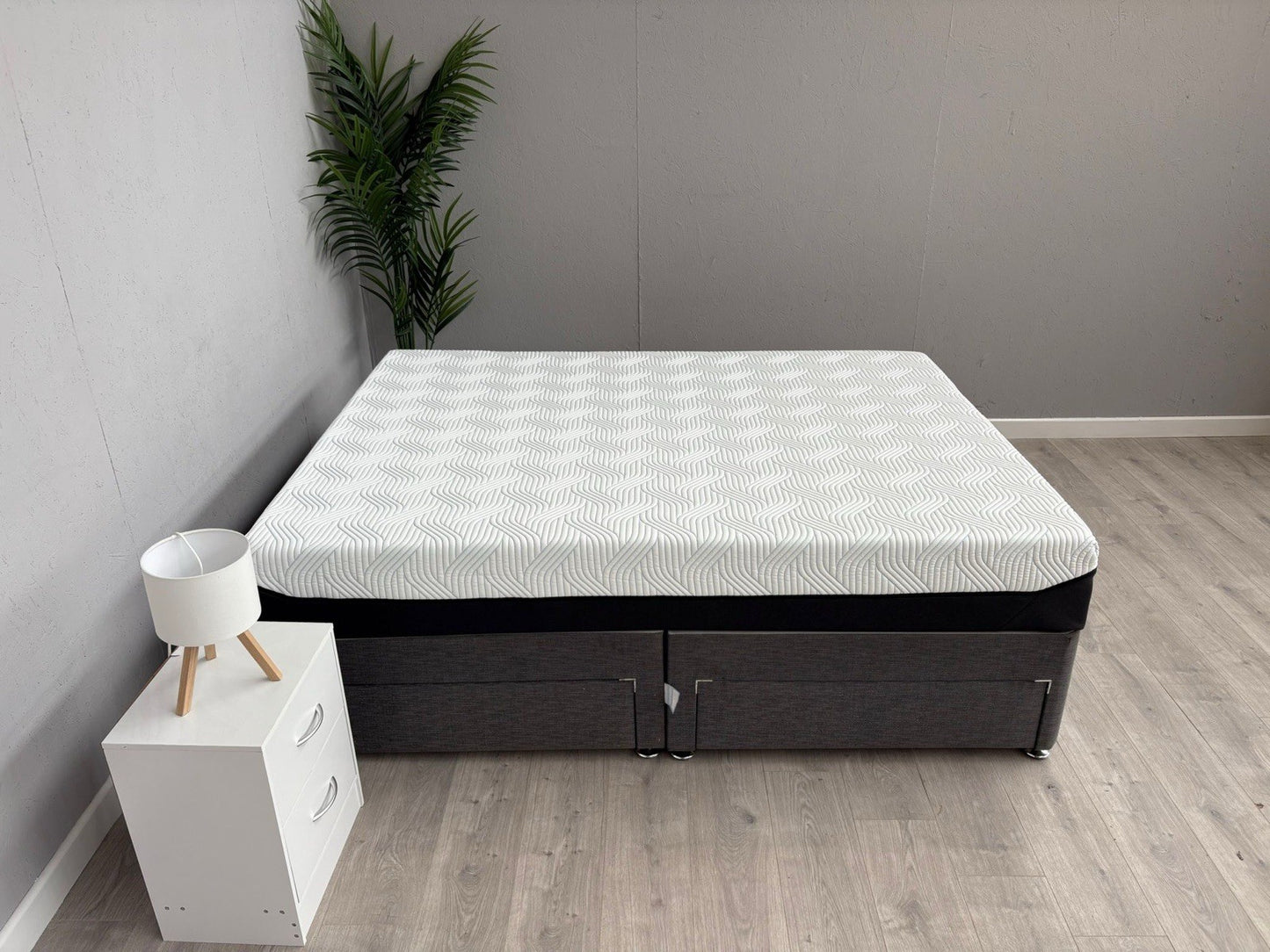 Tempur PRO PLUS Smart Cool 5ft Kingsize Mattress, Medium / Firm - RRP £2,499