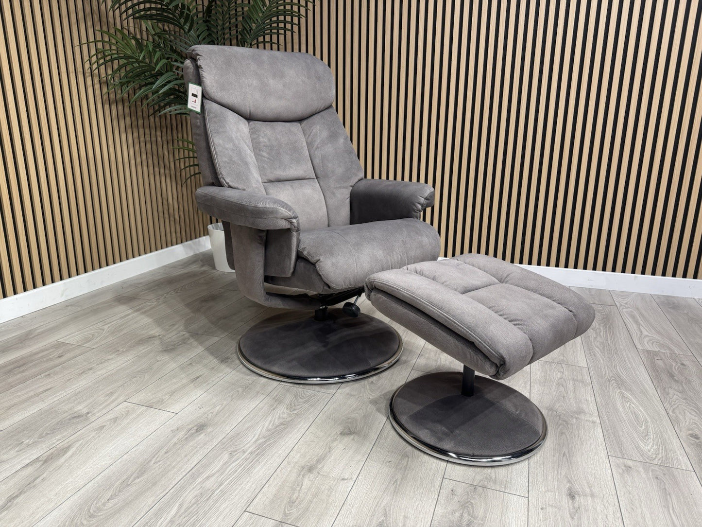 Relaxed Swivel Recliner Chair + Footstool RRP £899