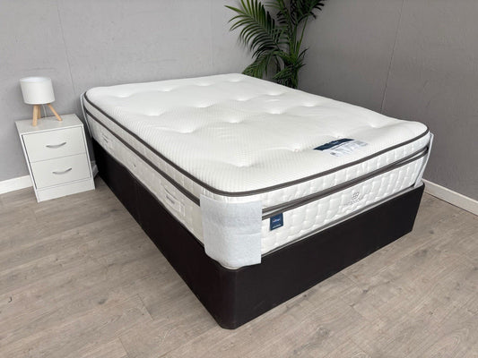Silentnight 2000 Pocket Deluxe Box Top 5ft Kingsize Mattress - RRP £999