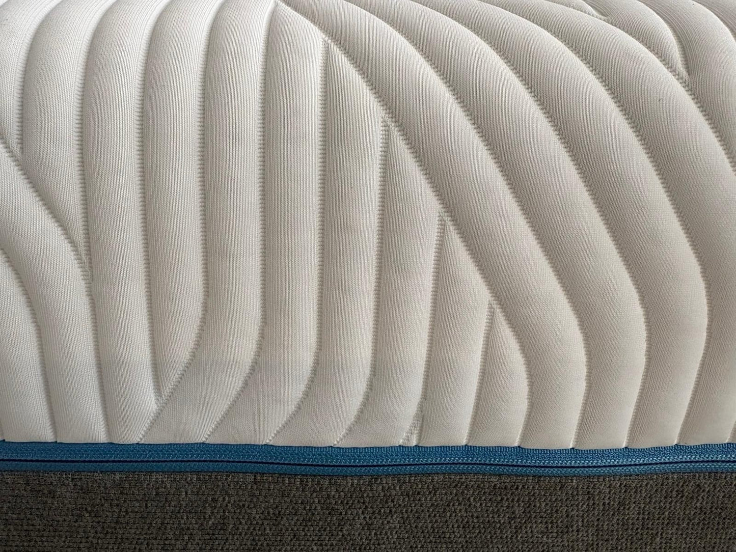 Tempur CLOUD LUXE Memory 5ft Kingsize Mattress, Soft - RRP £2,299