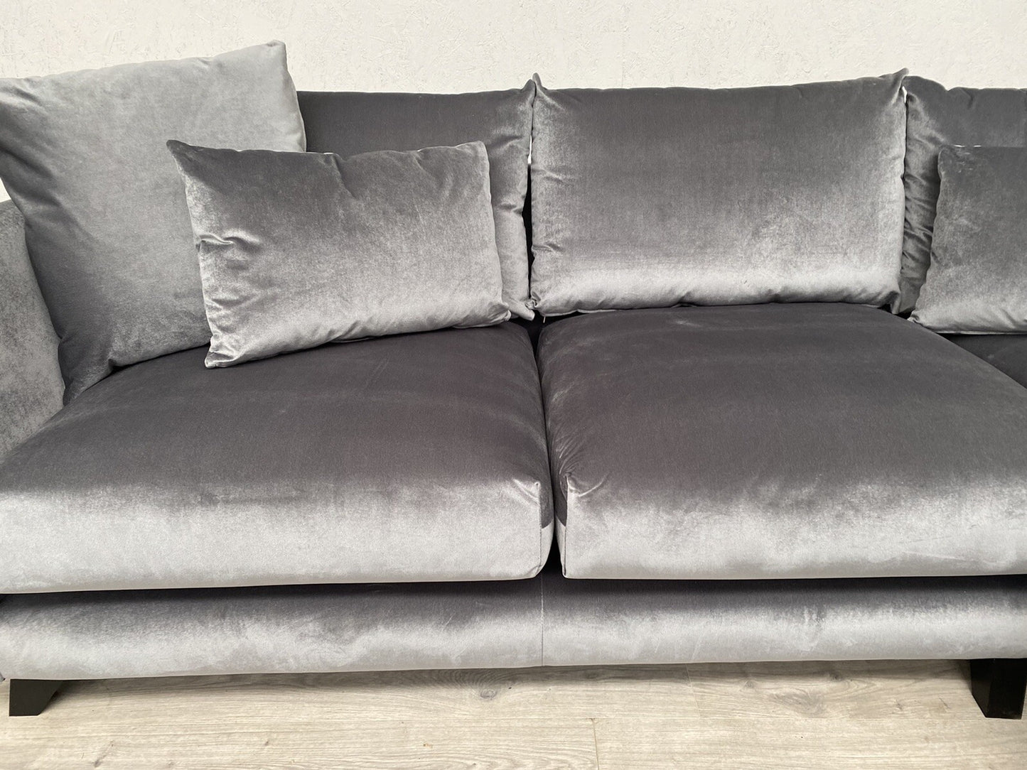 Ashley Manor PONTI Fabric Velvet RHF Corner Sofa ( 3 Corner 1 ) Grey - RRP £2699