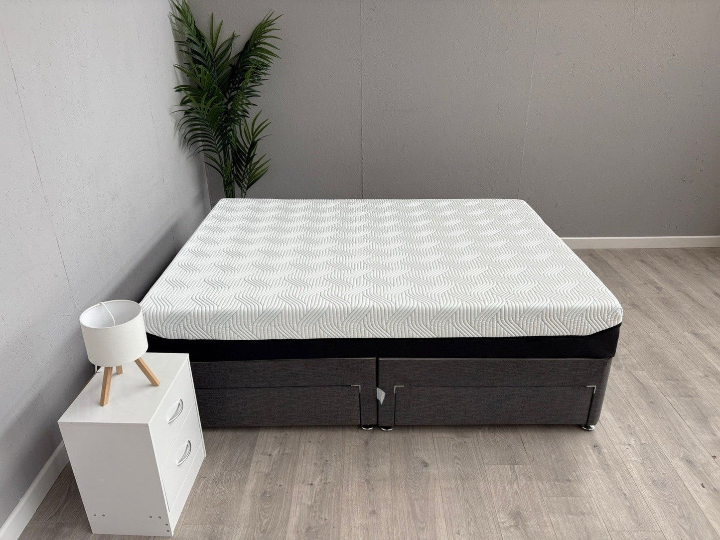 Tempur PRO PLUS Smart Cool 6ft Superking Mattress, Medium / Firm - RRP £2,699