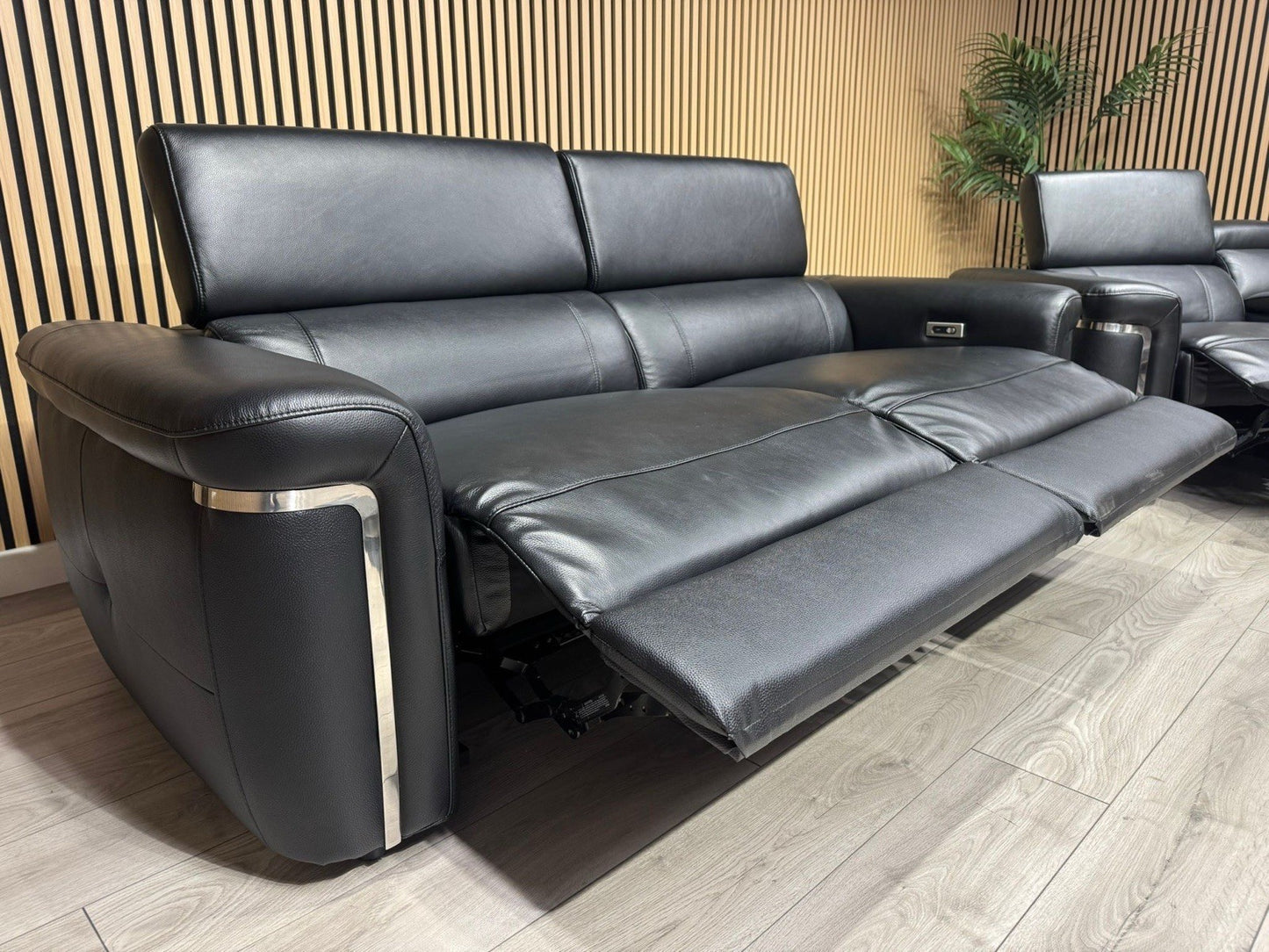 VENICE Leather 3 Seater + 2 Seater Console Power Recliner Sofa Set - RRP £4,598