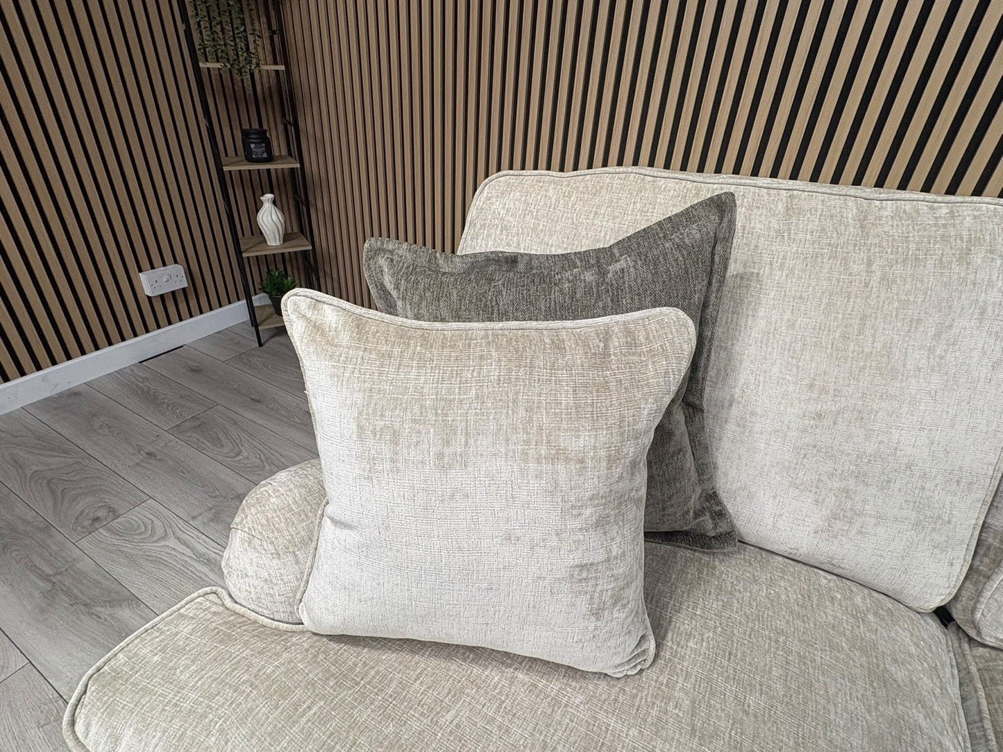 Laura Ashley HERITAGE Style Fabric 3 Seater Chaise Sofa - RRP £2,800