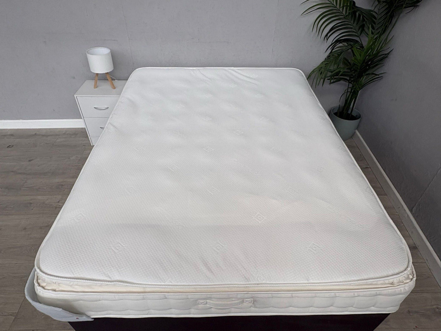 Laura Ashley EMSWORTH 2500 Pocket 5ft Kingsize Mattress - RRP £799