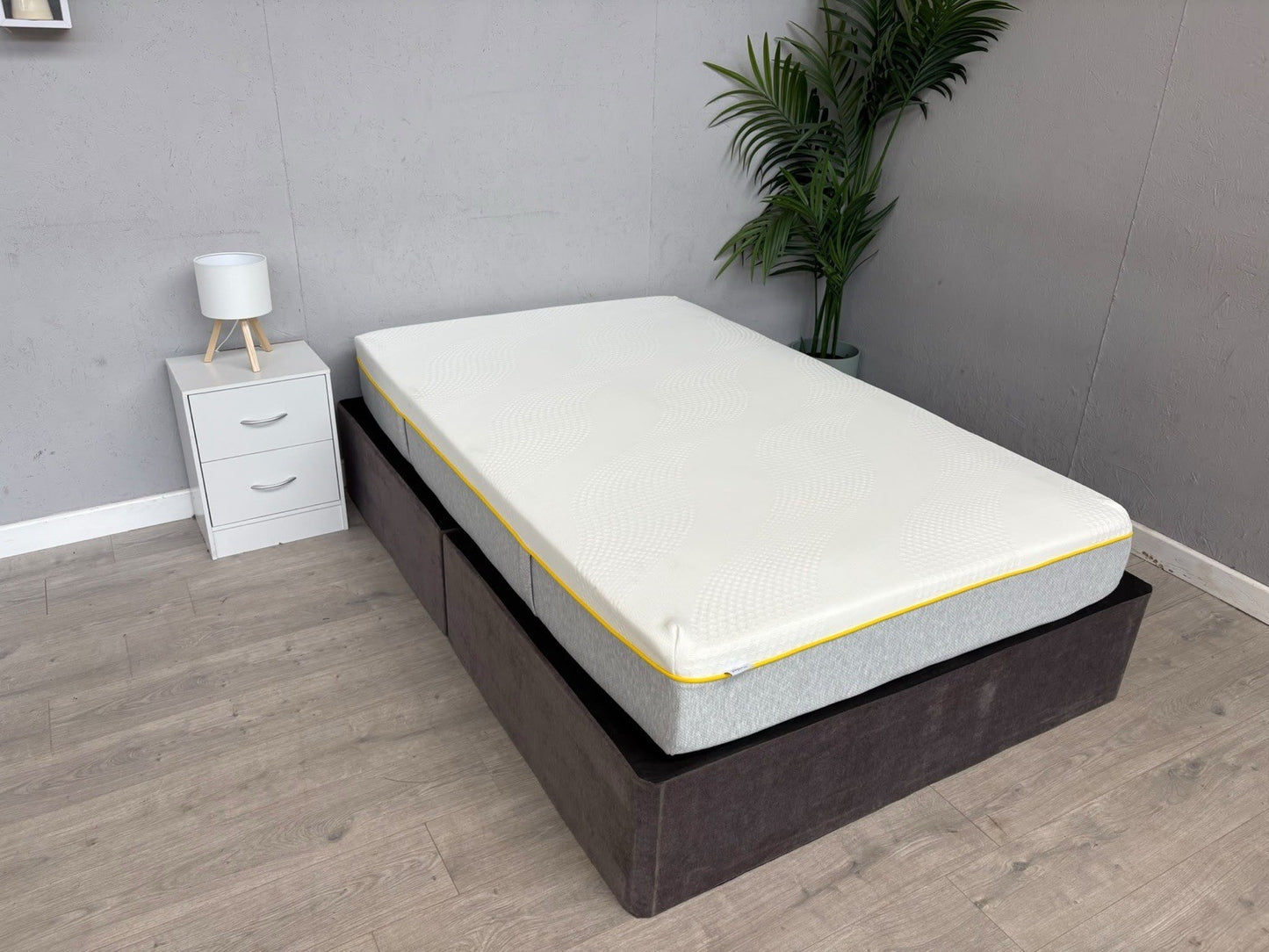 EVE Hybrid Duo 4ft Small Double Mattress, Medium - RRP £599