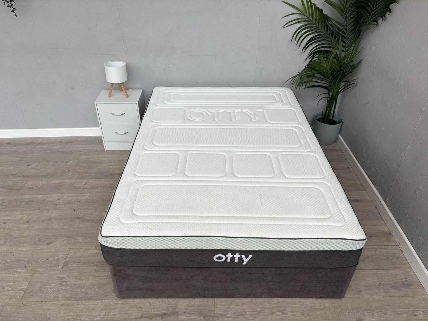 OTTY Pure Hybrid Bamboo 2000 Pocket Sprung 4ft 6 Double Mattress - RRP £649