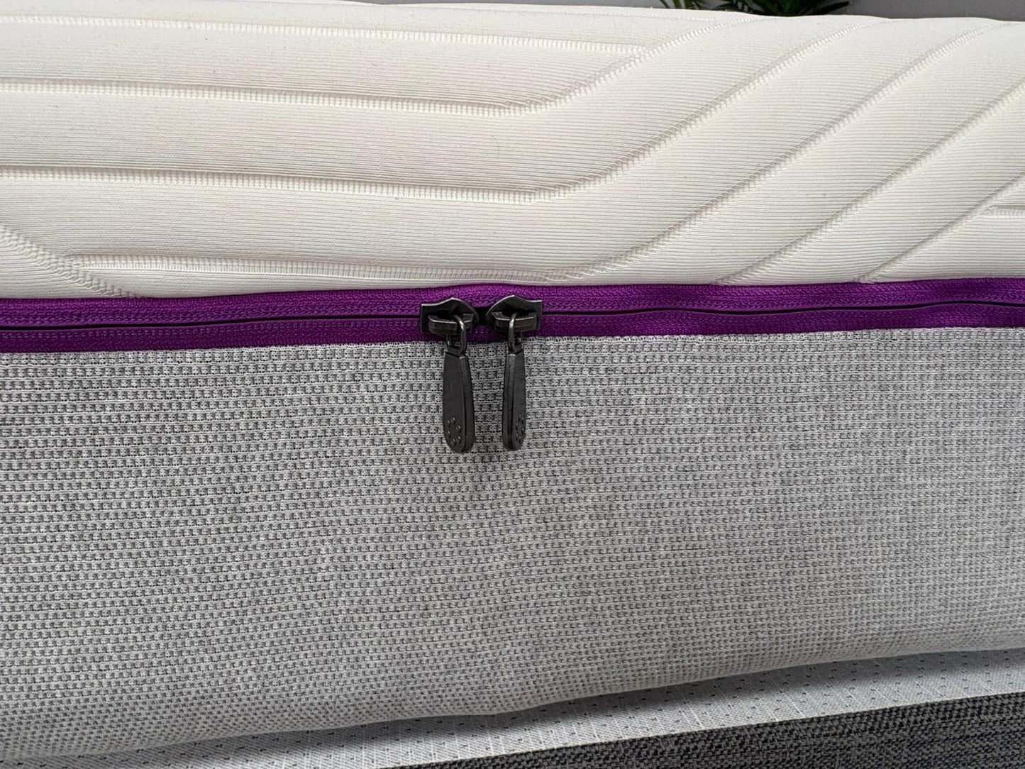 Tempur ASPEN Memory 5ft Kingsize Mattress, Medium - RRP £1,899