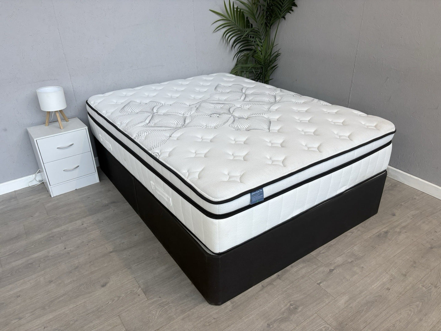 IGEL Nanotech 5000i 5ft Kingsize Mattress, Medium - RRP £2,099