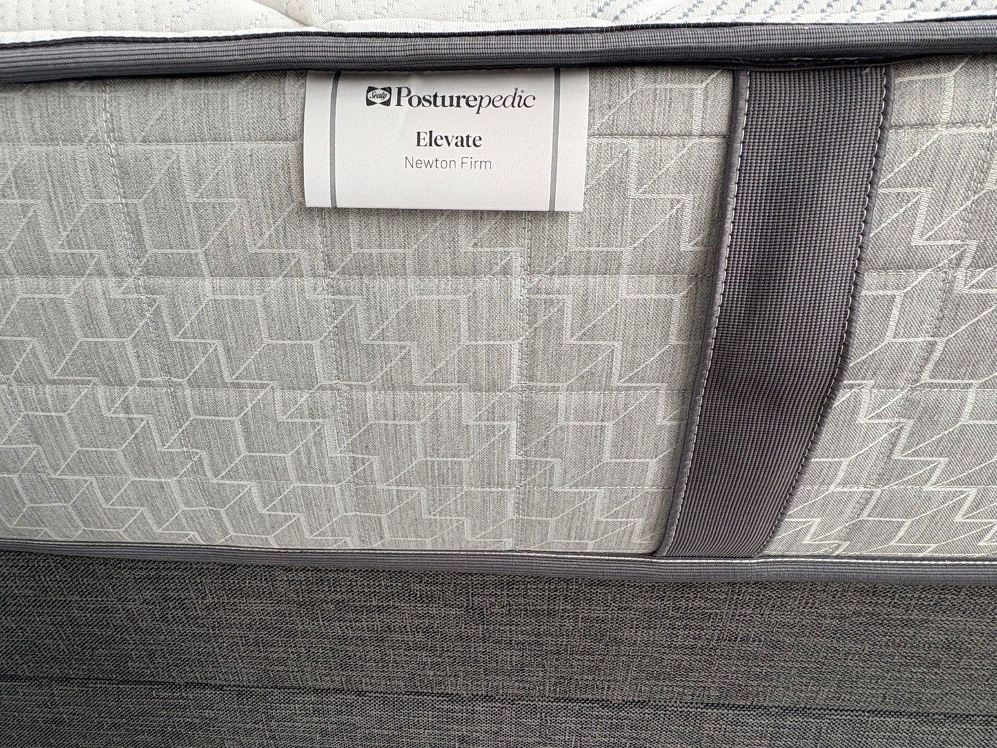 Sealy Elevate NEWTON 4ft 6 Double Mattress, Firm - RRP £1,399