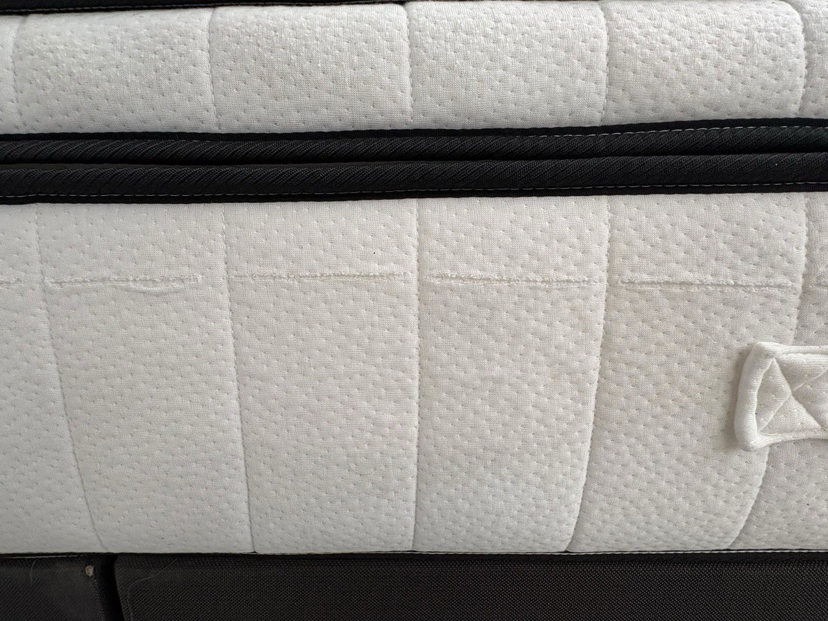 IGEL Nanotech 4000i 5ft Kingsize Mattress, Firm ( SEE PICTURES ) - RRP £1,899