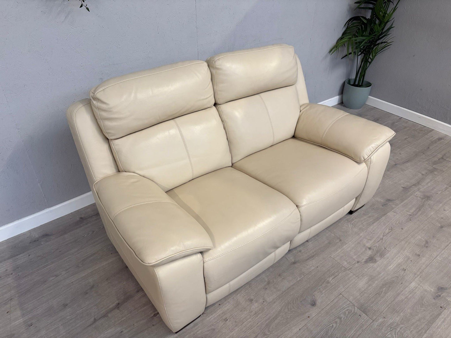 F. Village STARLIGHT EXPRESS Leather 2 Seater Power Recliner Sofa - RRP £2,545
