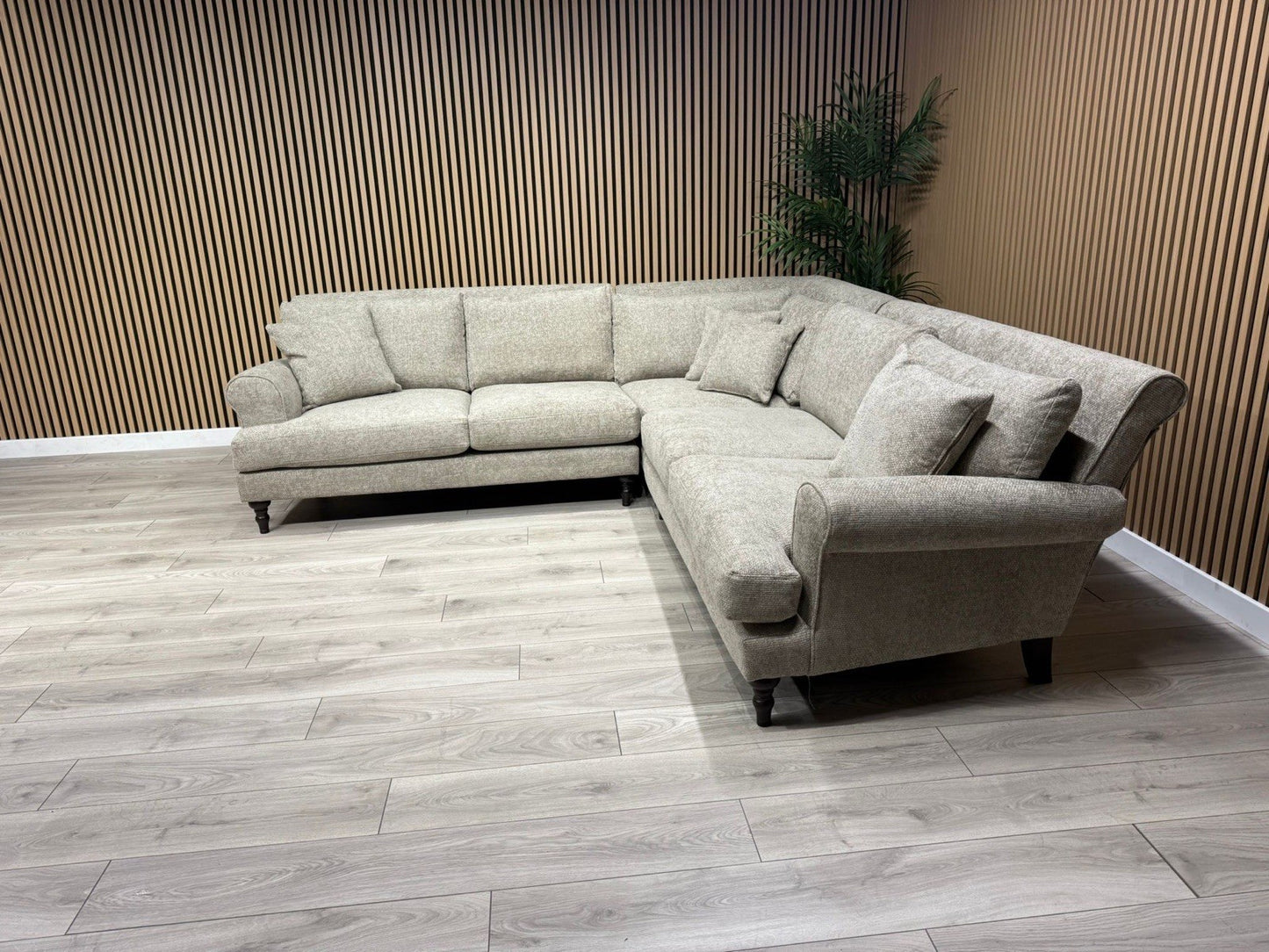 Laura Ashley LYNDEN Style Fabric Large 2 Corner 2 Sofa - RRP £2,900