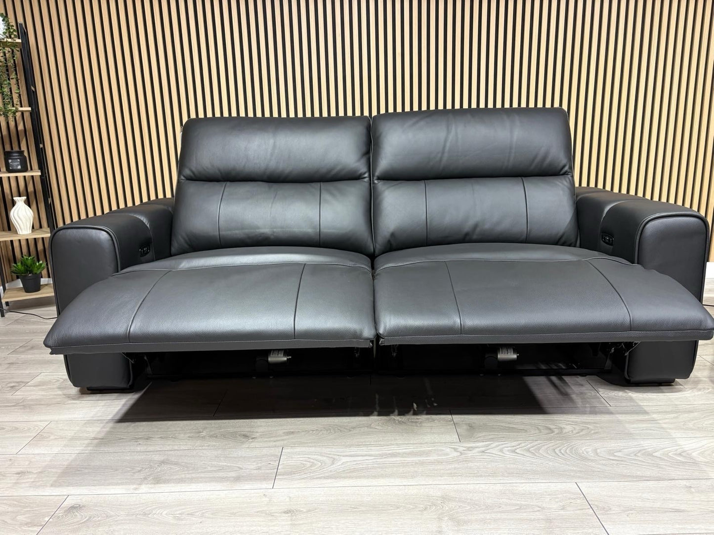 Bellagio Leather 3 Seater + Armchair Sofa Set, Power Recliners RRP: £3440