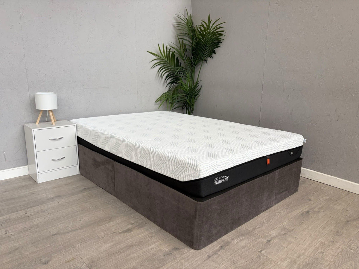 Tempur PRO Smart Cool 4ft 6 Double Mattress, Firm - RRP £1,999