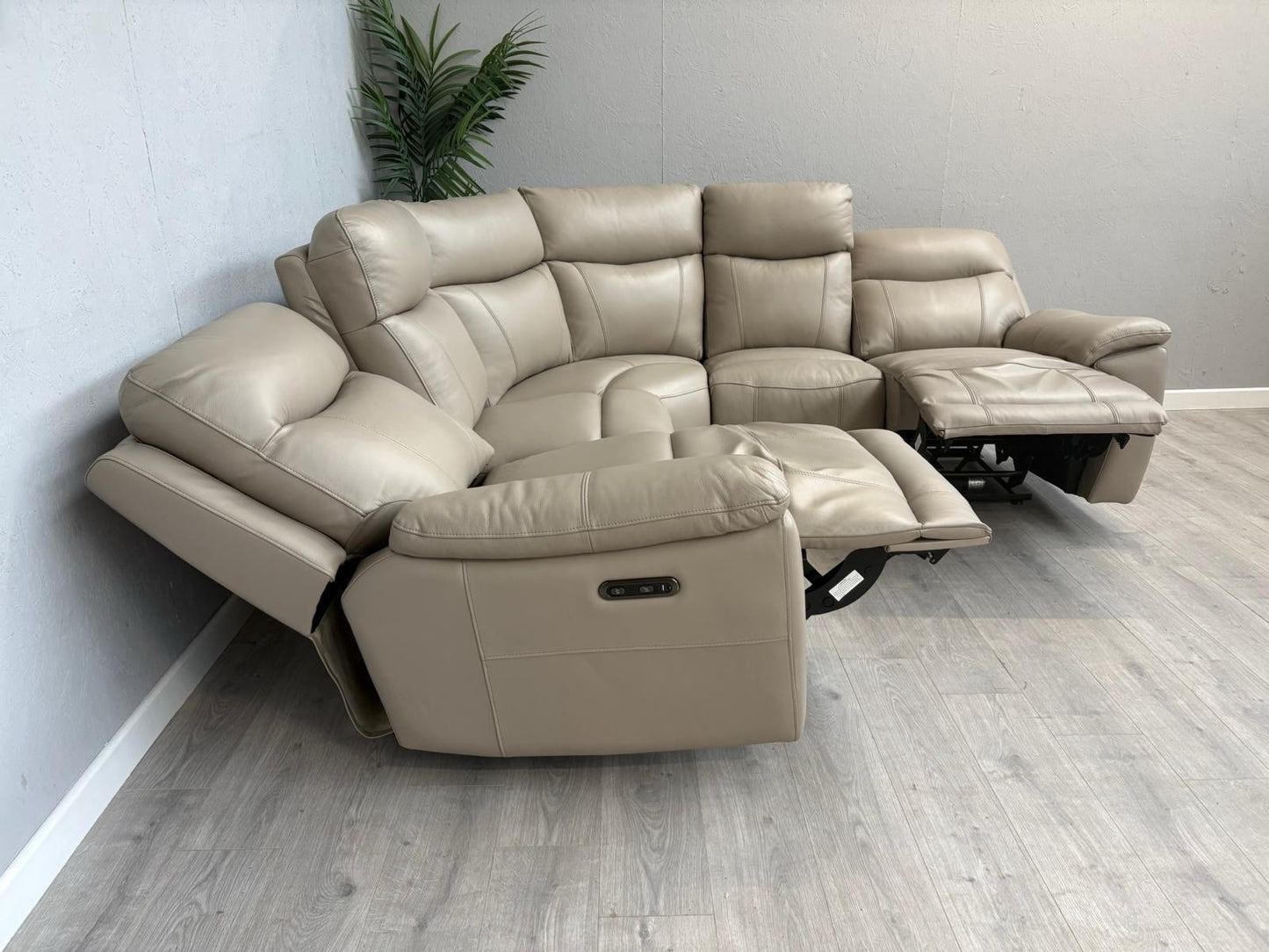 Furniture Village - SLOANE Leather Large Power Recliner Corner Sofa - RRP £1,995