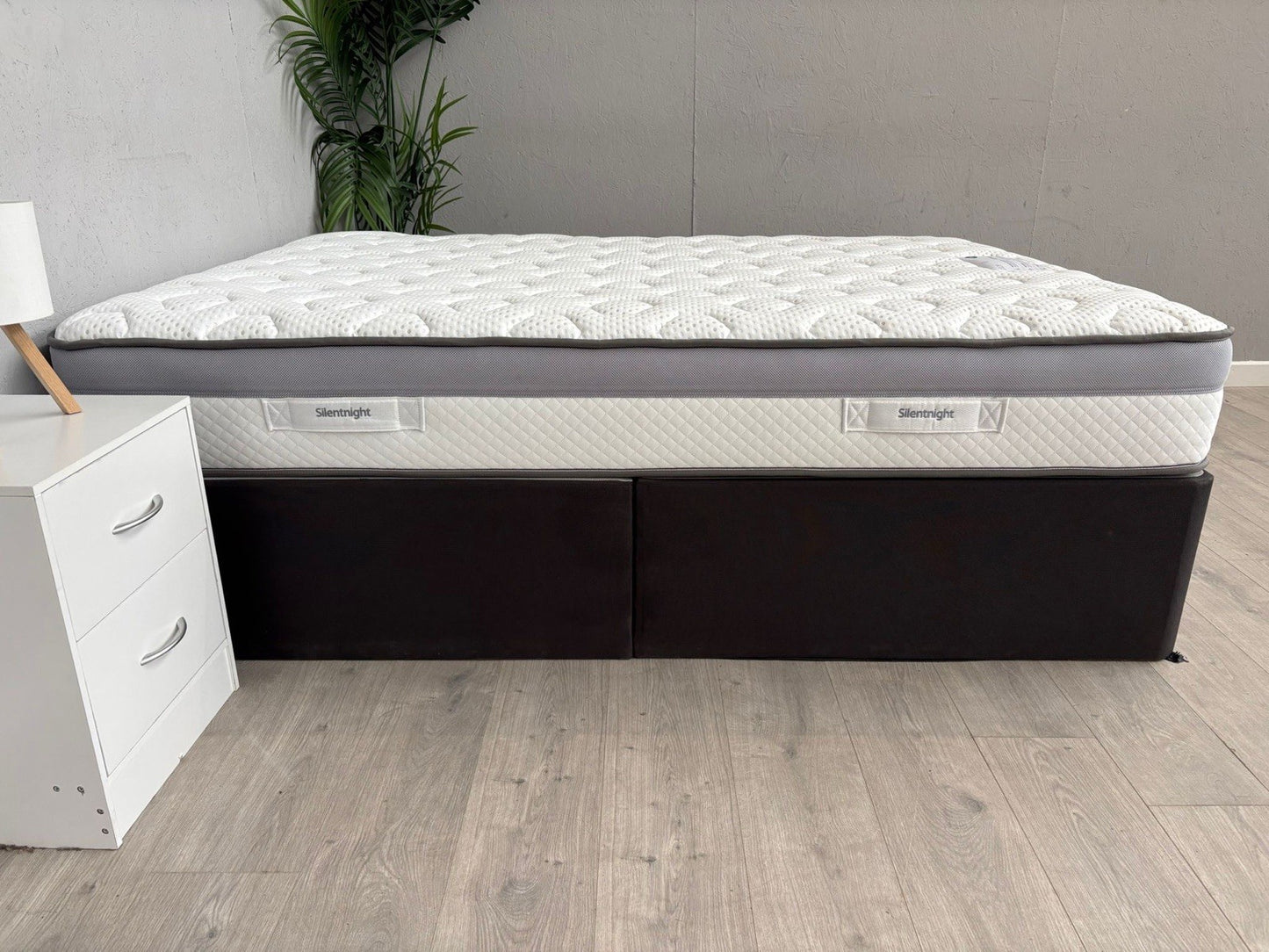 Silentnight DAZE Memory Cool 1000 Pocket 5ft Kingsize Mattress - RRP £899