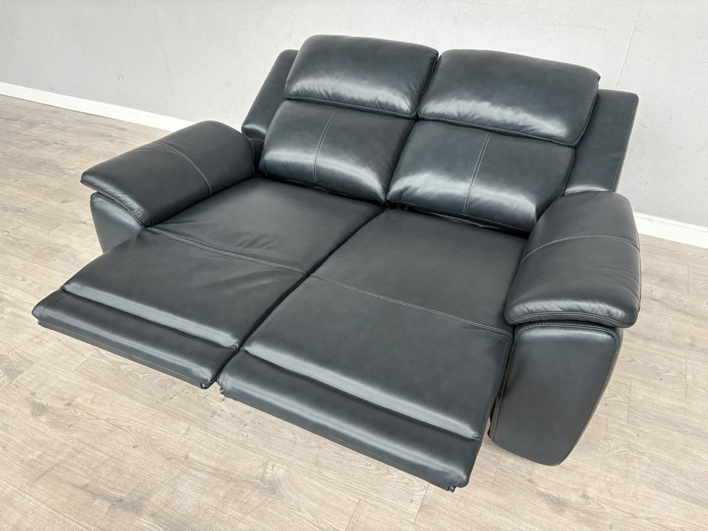Furniture Village UTAH Leather 2 Seater Power Recliner, Lumbar Sofa - RRP £2,195