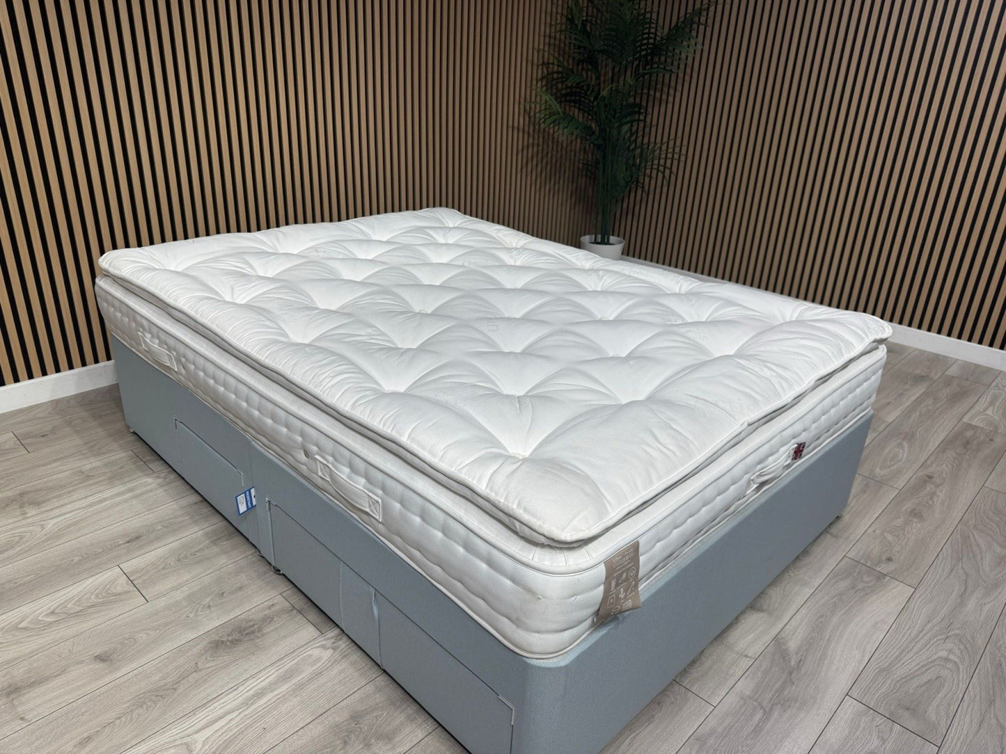 Staples and Co. Artisan DECADENCE 5ft Kingsize Mattress, Medium - RRP £1,399