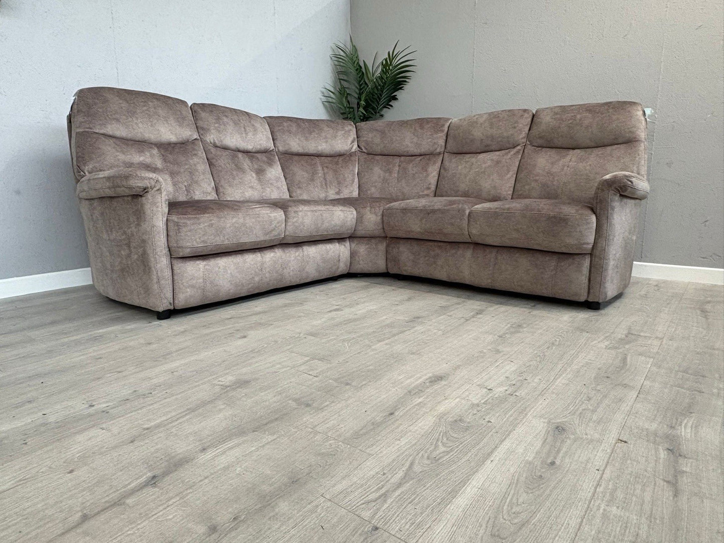 Furniture Village LILLE Fabric Compact Large 2 Corner 2 Sofa  - RRP £2,295