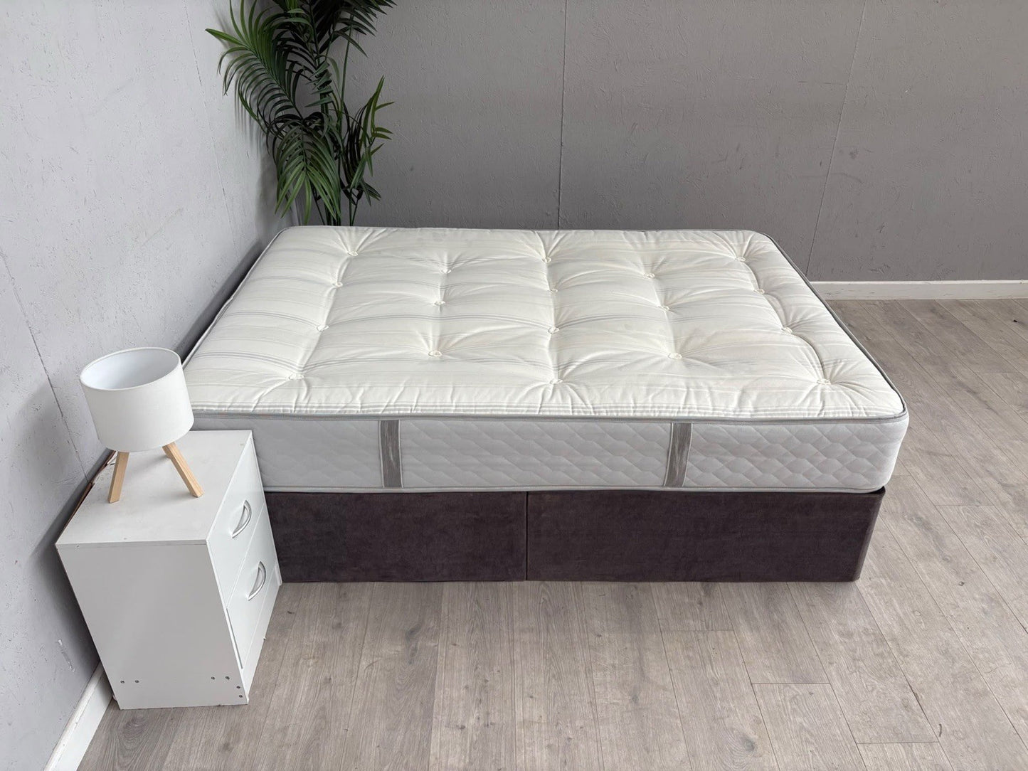 Sealy EDENDALE Backcare Extra Firm 4ft 6 Double Mattress - RRP £999