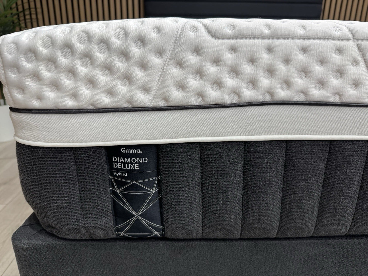 EMMA - Diamond Deluxe Hybrid 4ft 6 Double Mattress - RRP £1,999
