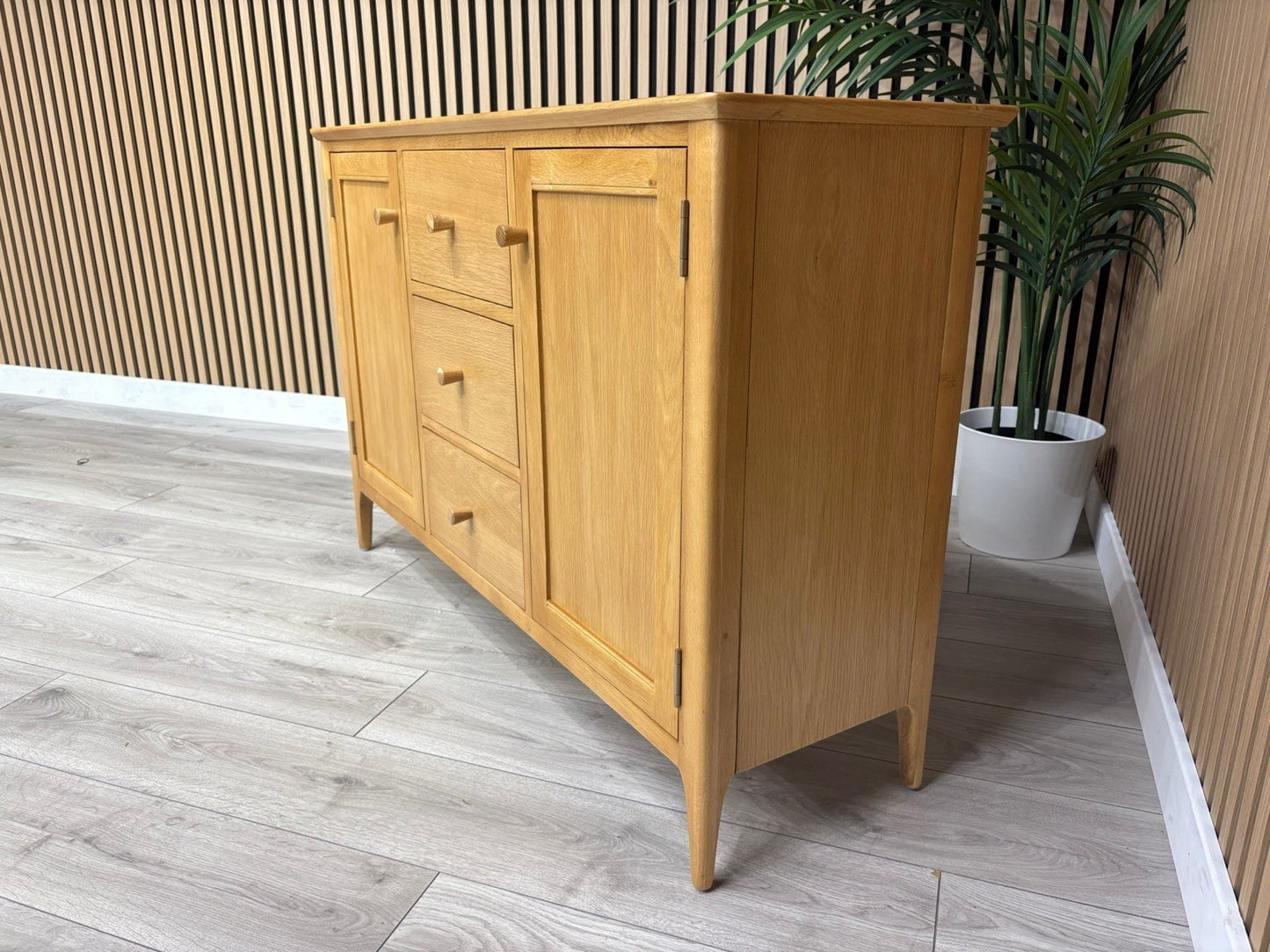 Next Sample - 2 Door 3 Drawer Saxon Sideboard - RRP: £599