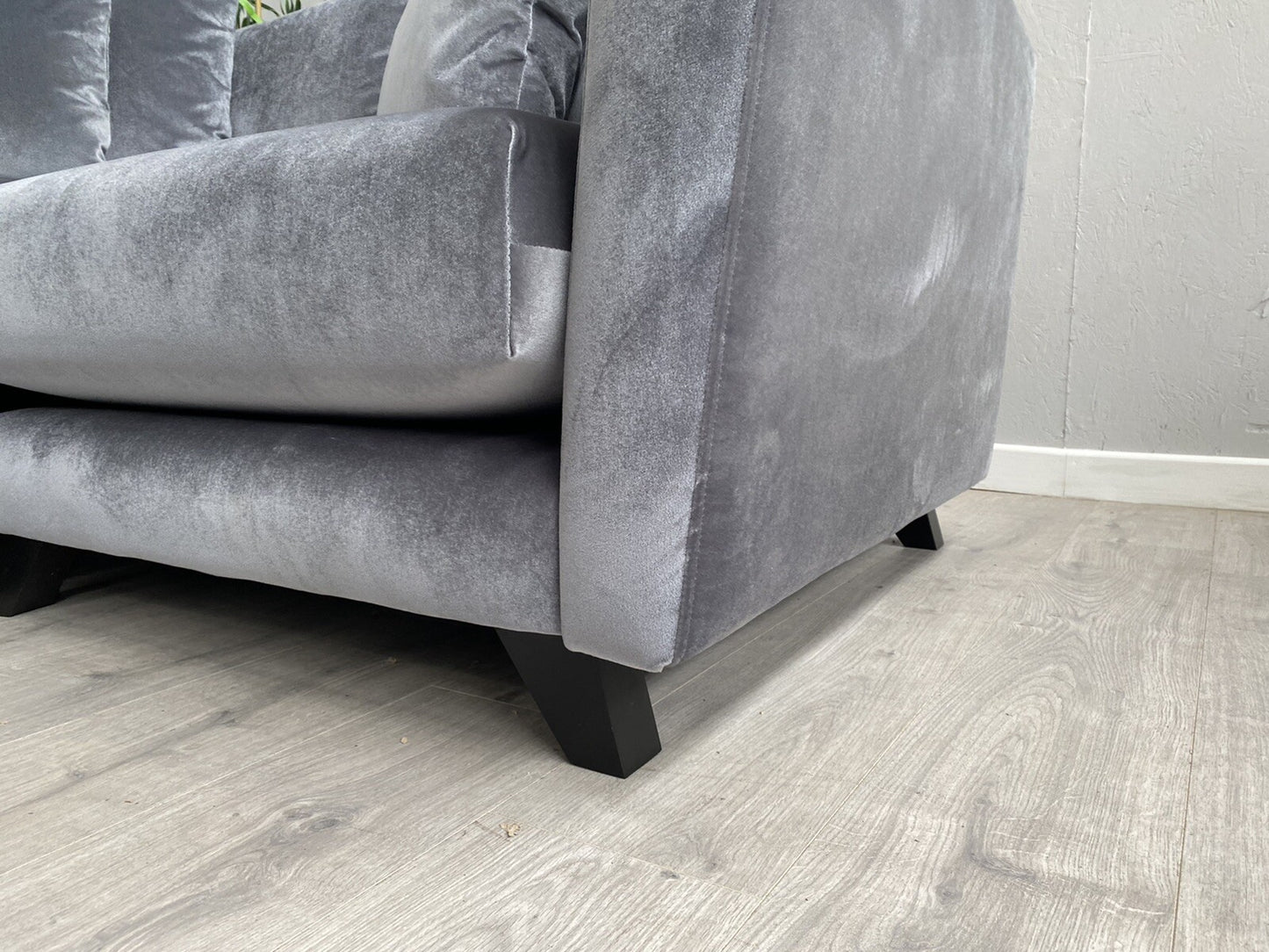 Ashley Manor PONTI Fabric Velvet RHF Corner Sofa ( 3 Corner 1 ) Grey - RRP £2699