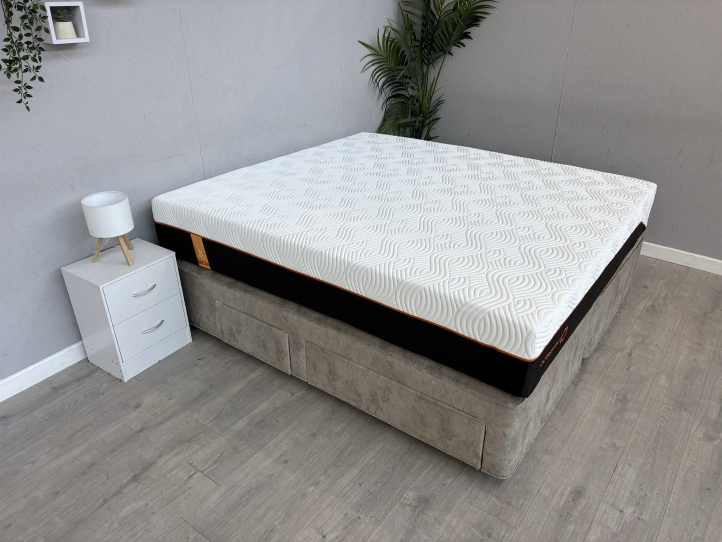 DORMEO Octaspring 9500 Latex Memory 6ft Superking Mattress, Medium - RRP £3,149