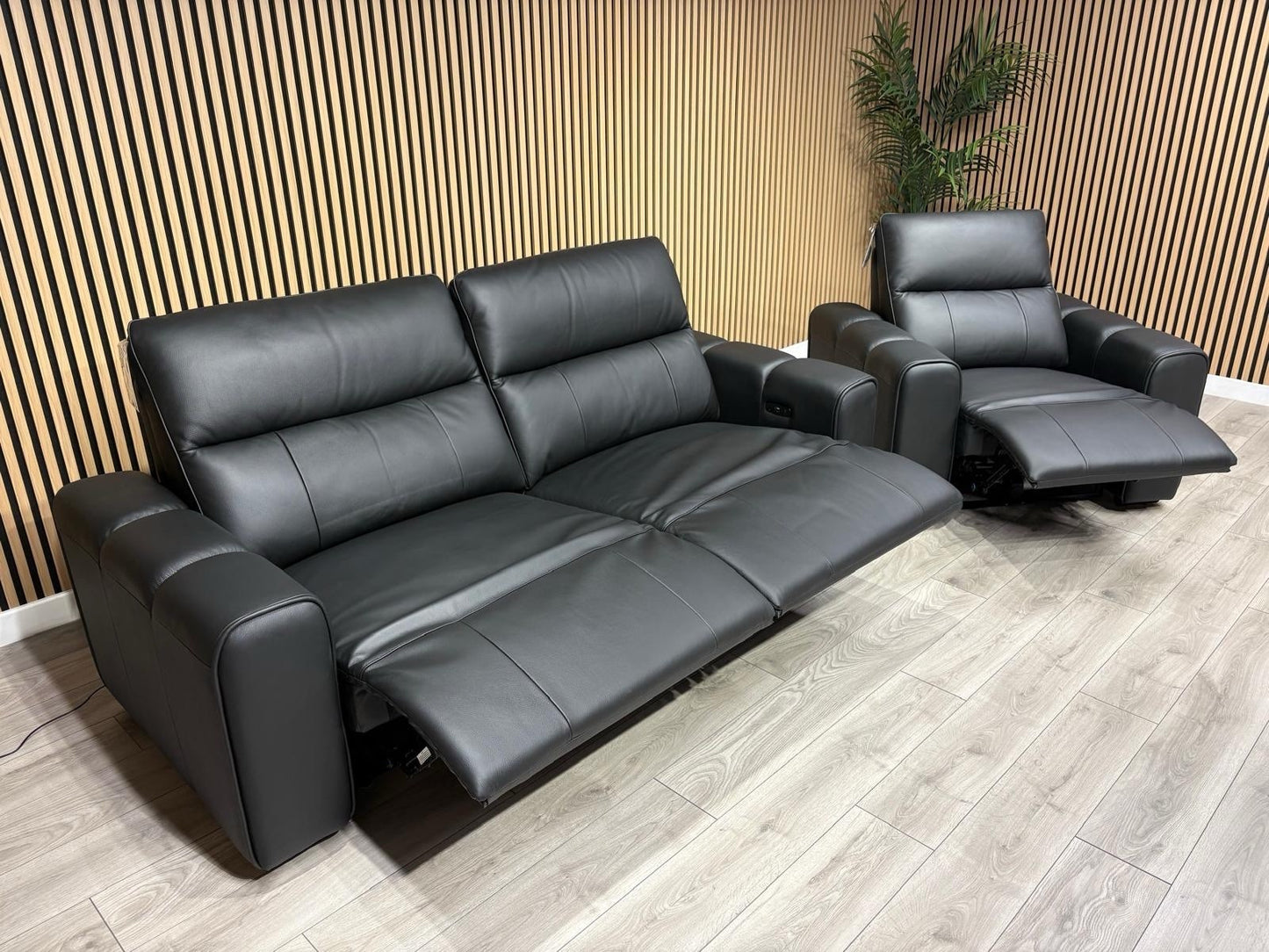 Bellagio Leather 3 Seater + Armchair Sofa Set, Power Recliners RRP: £3440