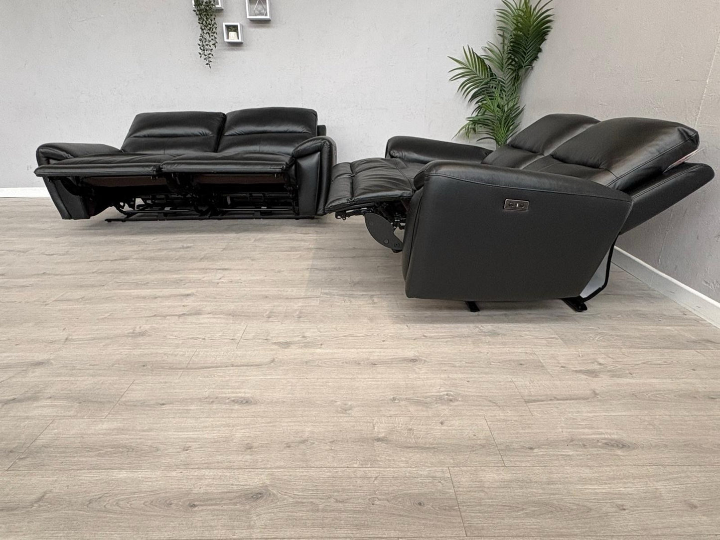 DFS Kaden Leather 3 Seater + 2 Seater Power Recliner Sofa Set - RRP £1,878