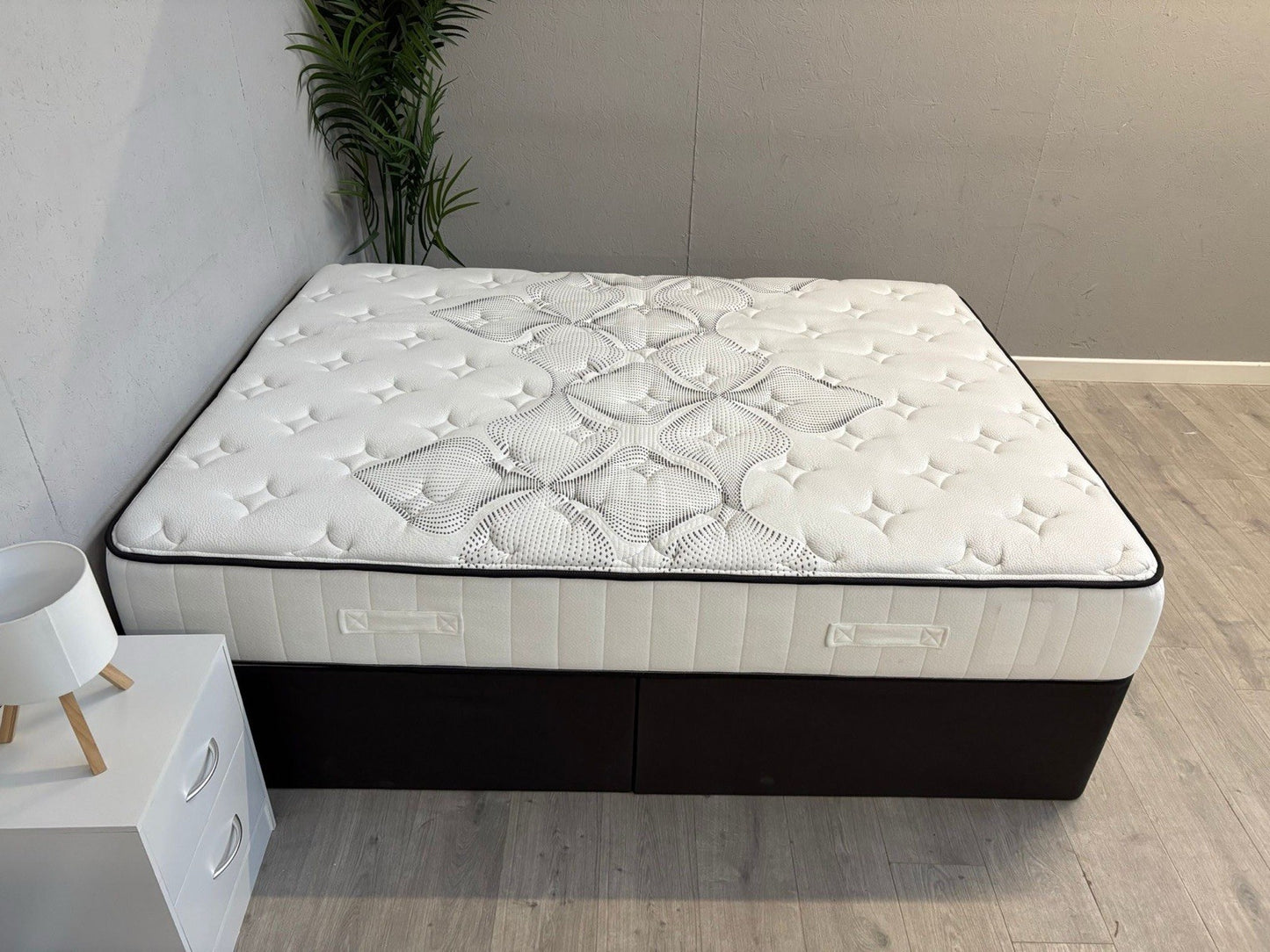 IGEL Nanotech 2050i 5FT Kingsize Mattress, Firm - RRP £1,299