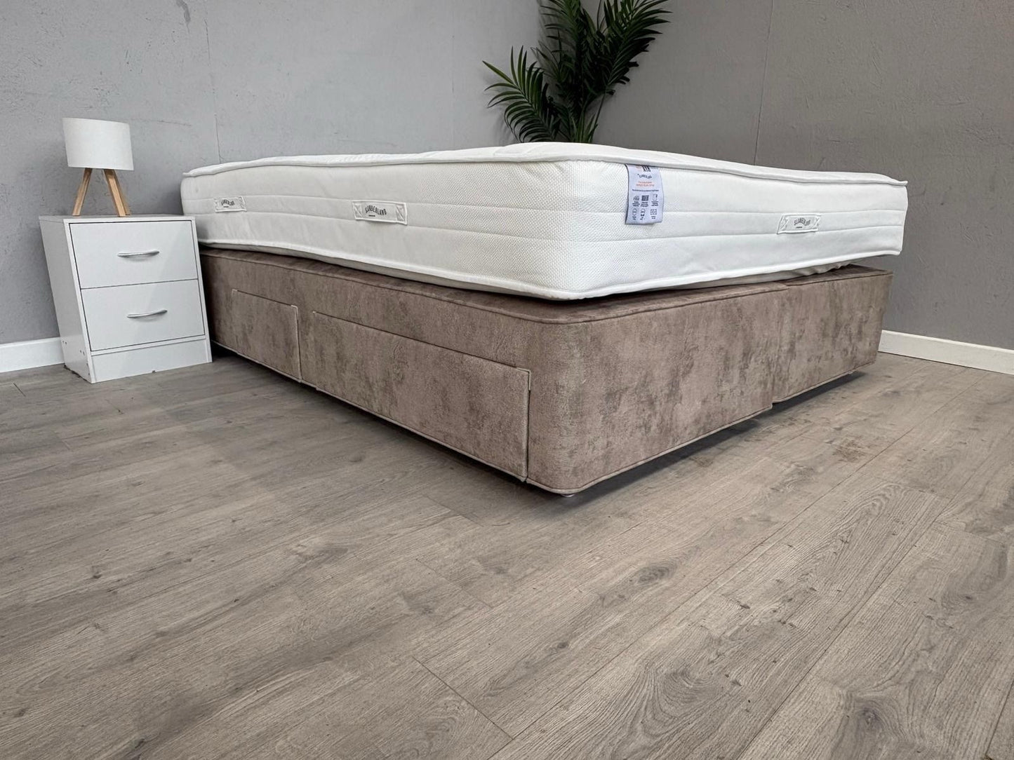 Slumberland AIR 2 Memory 6ft Superking Mattress, Medium - RRP £949
