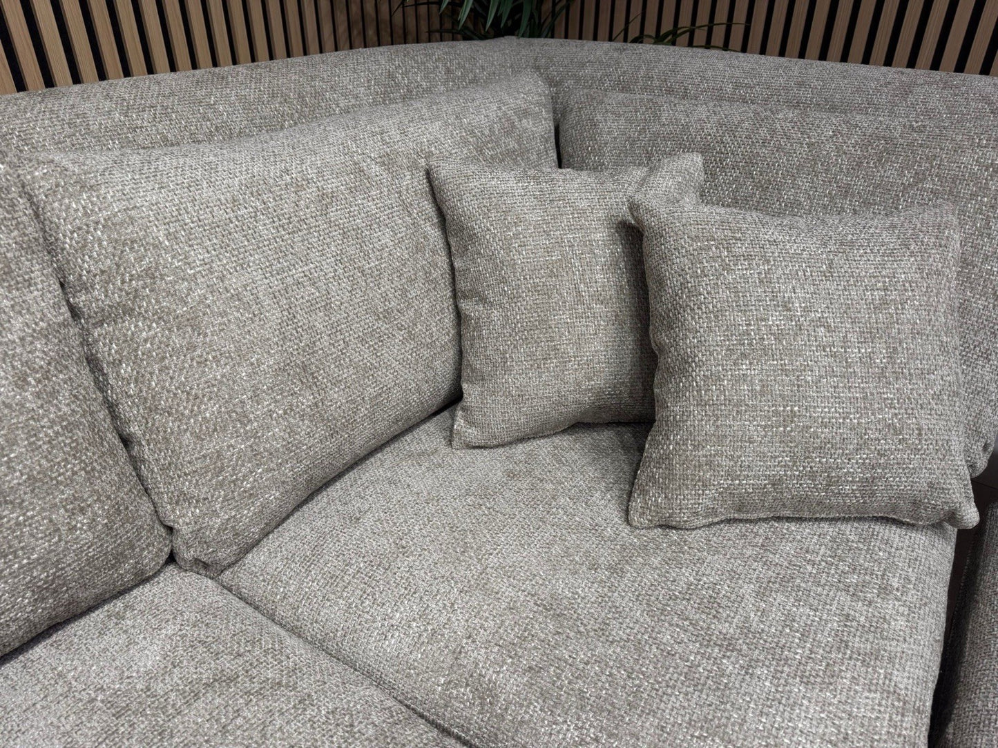 Laura Ashley LYNDEN Style Fabric Large 2 Corner 2 Sofa - RRP £2,900