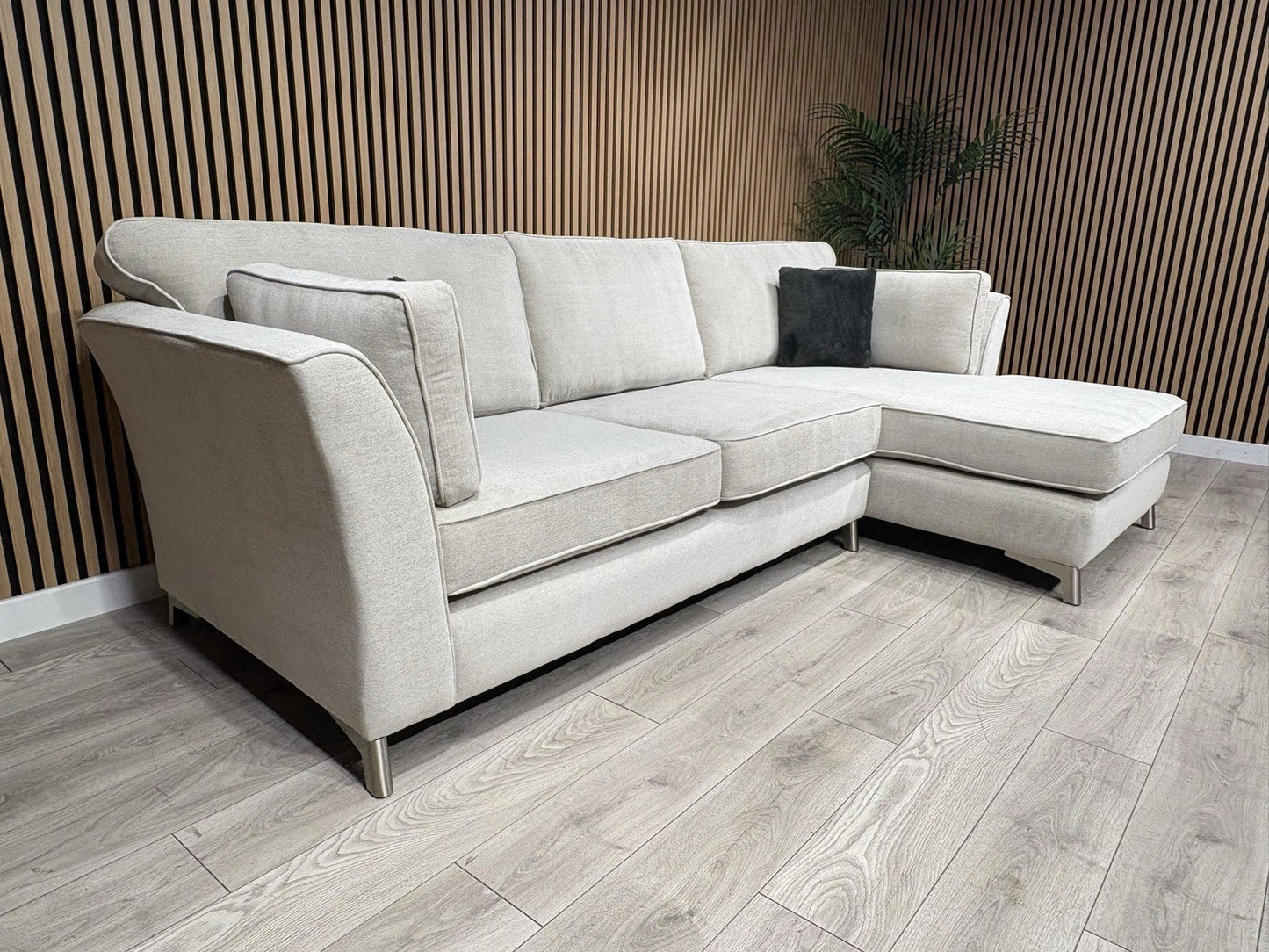 Furniture Village SASHA Fabric Large RHF Chaise Corner Sofa - RRP £3,295