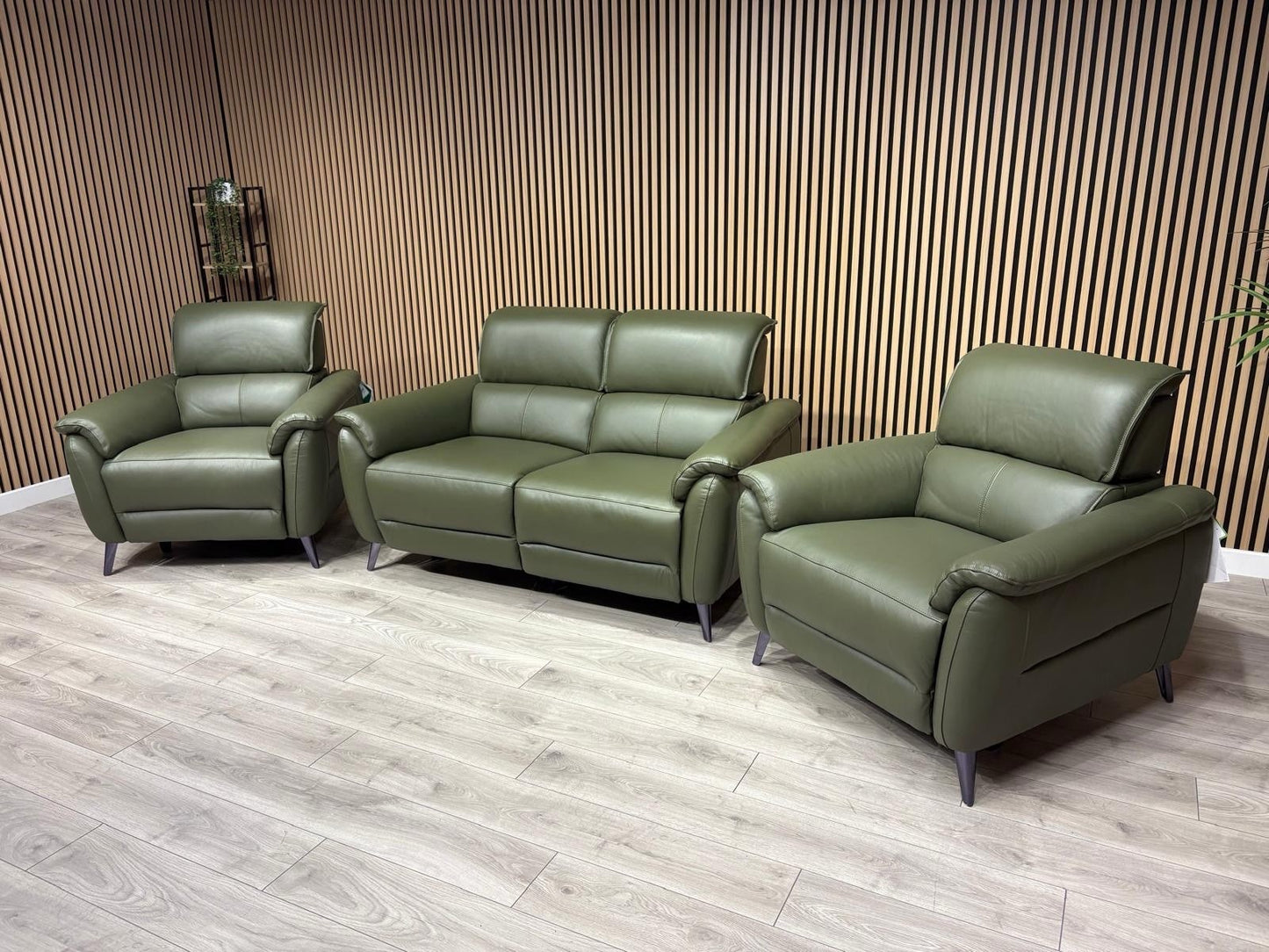 Furniture Village JUDE Style Leather 2 Seater Sofa + 2 x Armchairs - RRP £6,485