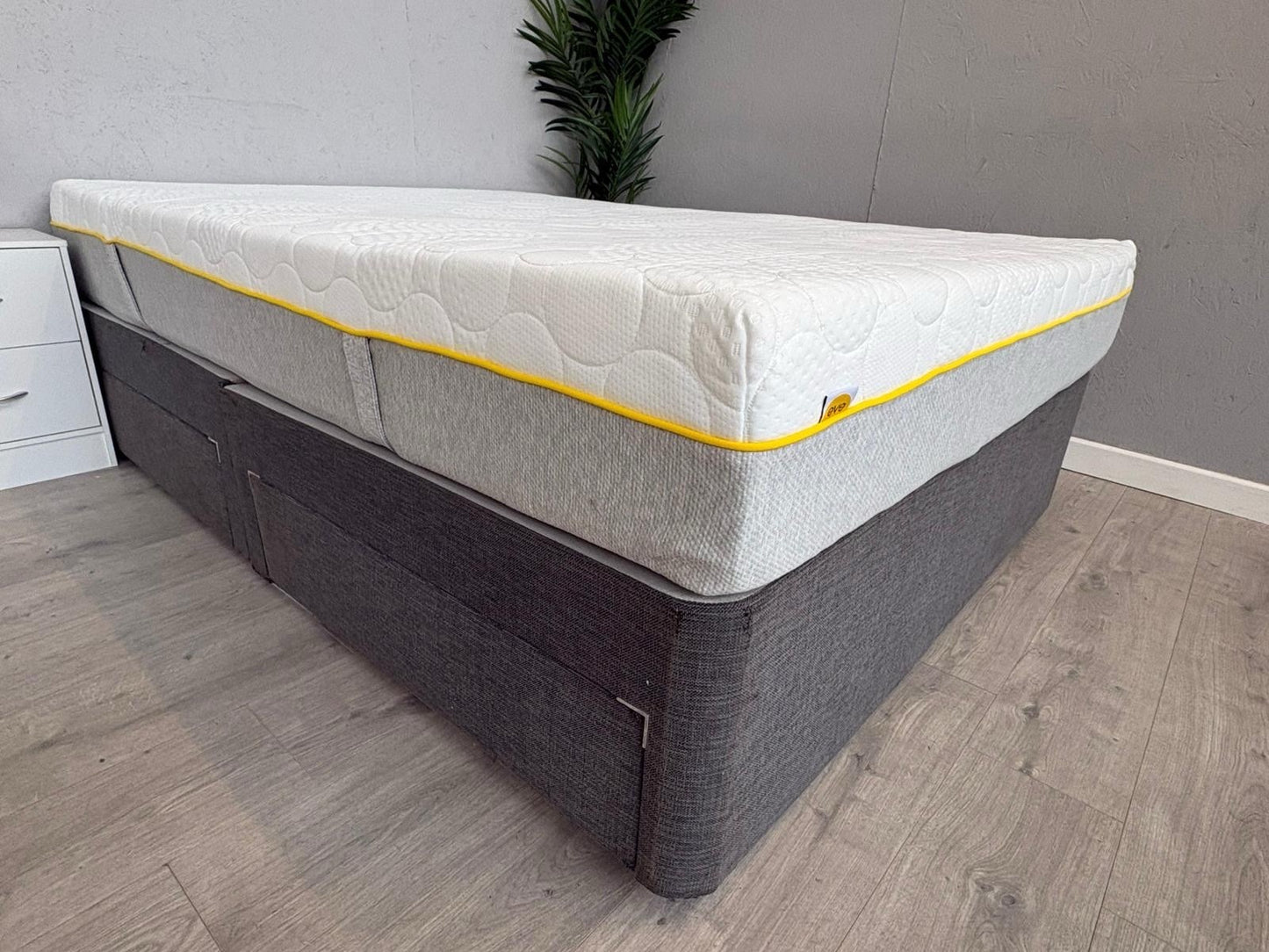 EVE Hybrid Duo 5ft Kingsize Mattress, Medium - RRP £899