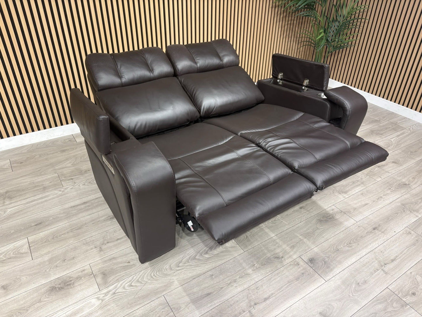SCS Adstock Leather 2 Seater Power Recliner Sofa RRP £2699 (Read Description)