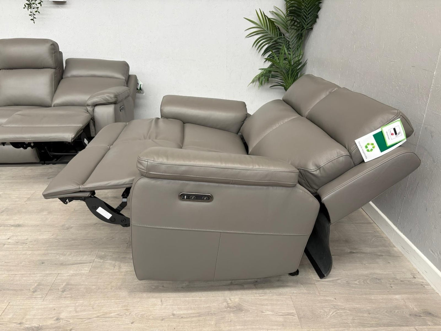 Furniture Village RAVEN Leather 3 + 2 Seater Power Recliner Sofa Set - RRP £2390