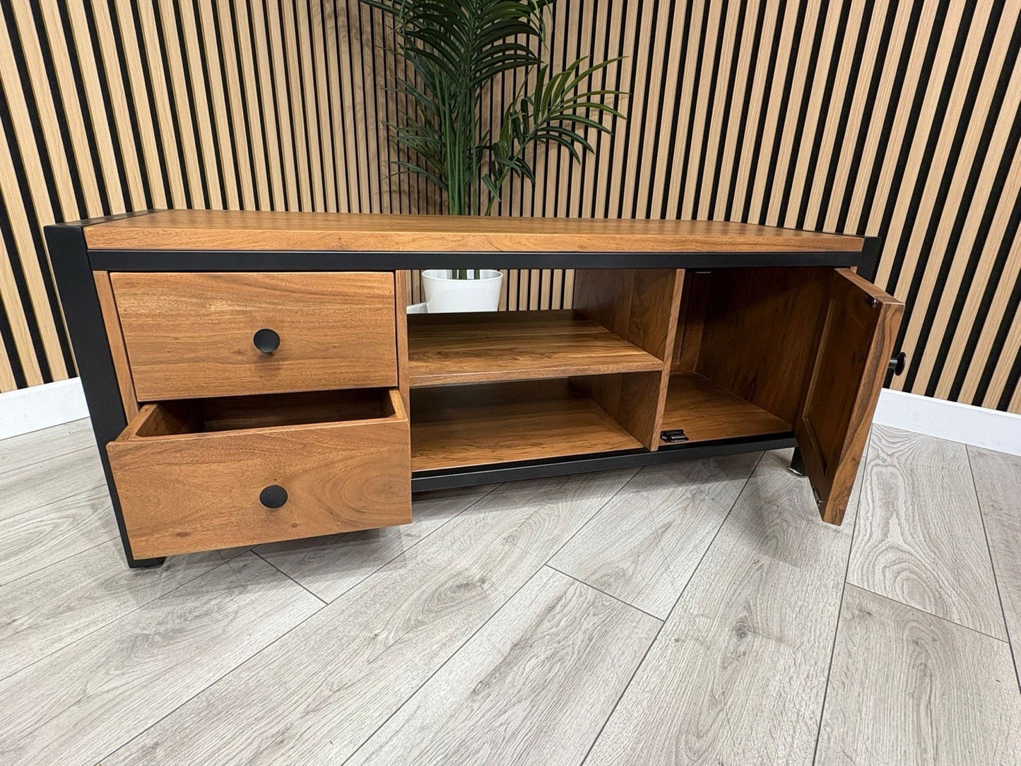 NEXT Sample - New Bronx Wide TV Unit - RRP: £475