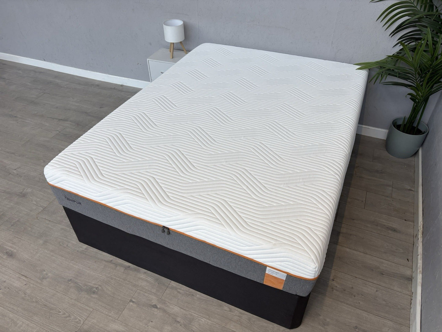Tempur Contour LUXE Memory 6FT Superking Mattress, Medium - RRP £2,699