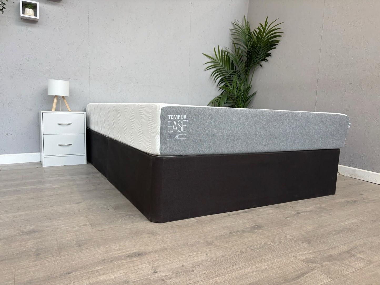 TEMPUR EASE 25 - 5ft Kingsize Mattress, Medium Firm - RRP £1599