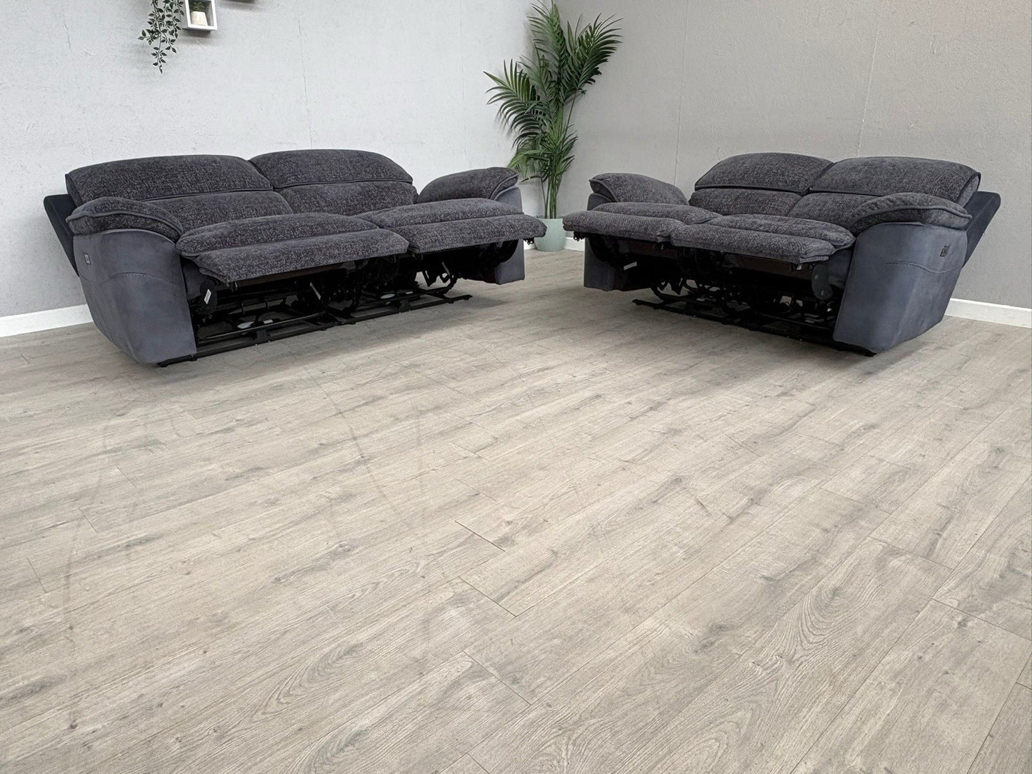 DFS Fontaine 3 Seater + 2 Seater Power Recliner Sofa Set  - RRP £1,978