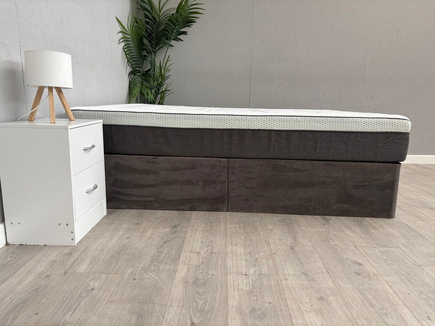 OTTY Pure Hybrid Bamboo 2000 Pocket Sprung 4ft 6 Double Mattress - RRP £649