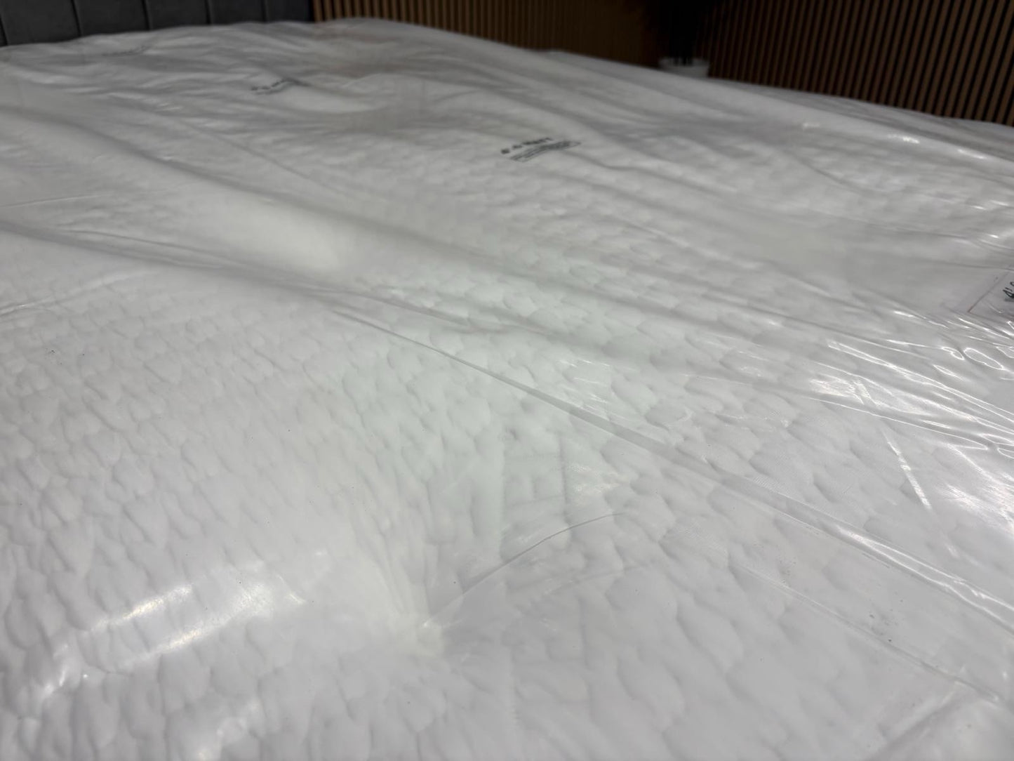 SUPREME Ottoman Divan Set with 2000 Pocket Mattress + Headboard, 4ft 6 Double