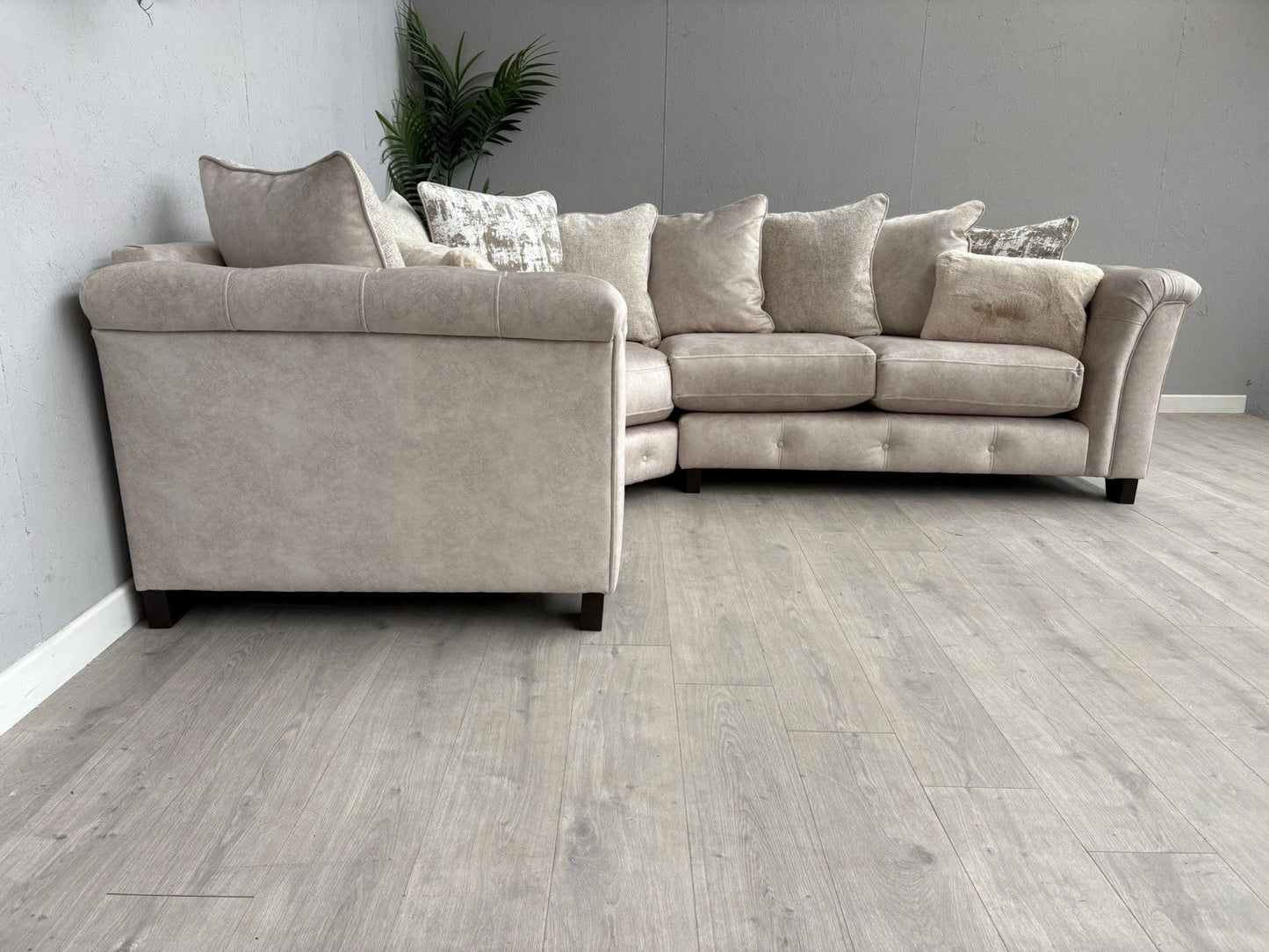 Furniture Village - Aura Classic Back LHF Corner Sofa RRP - £3495