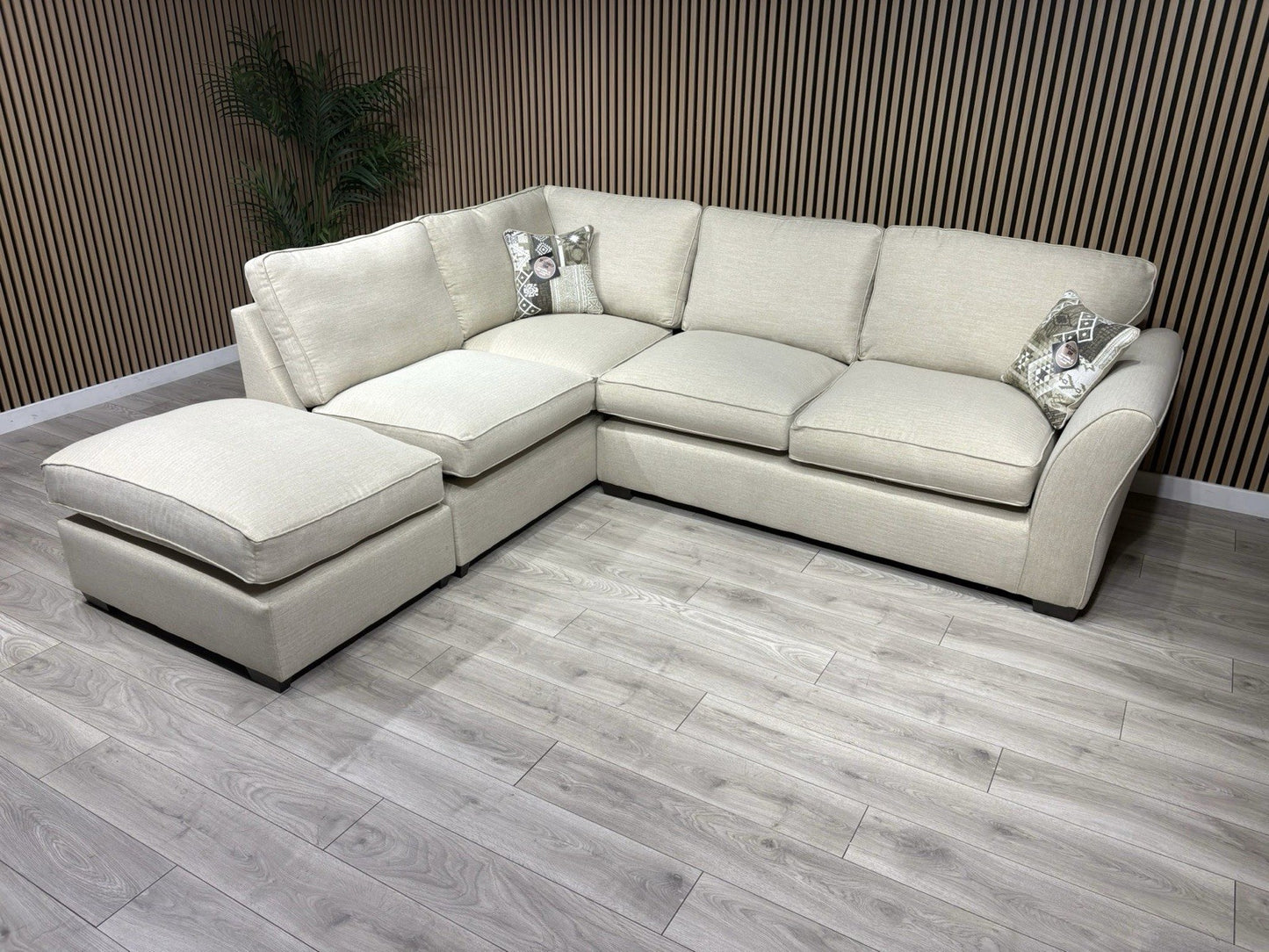Furniture Village NEW LEGEND LHF Open Chaise Corner Sofa - RRP £1995