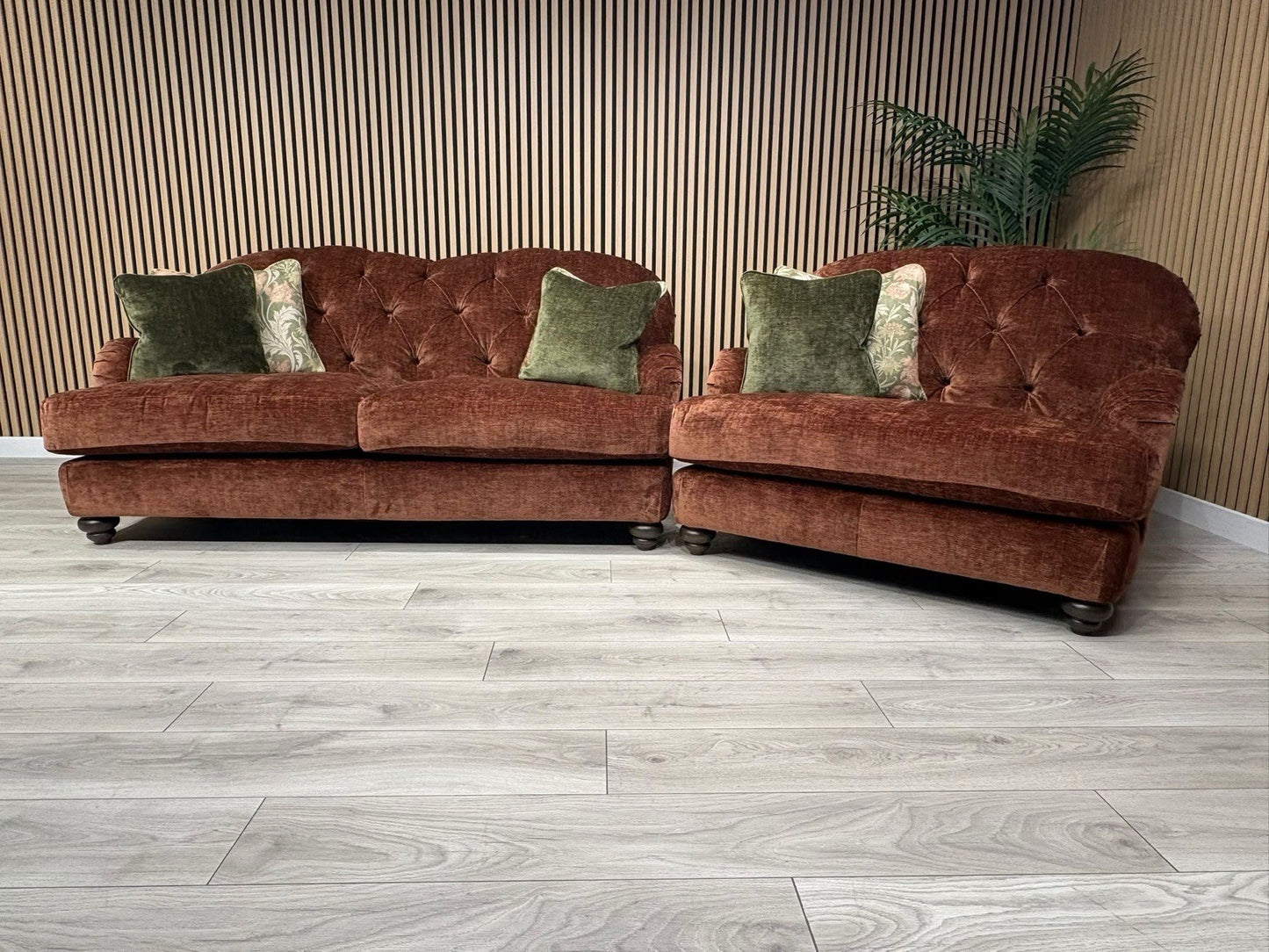 Alexander & James 3 Seater Button Back Sofa + Love Chair, RRP: £2895